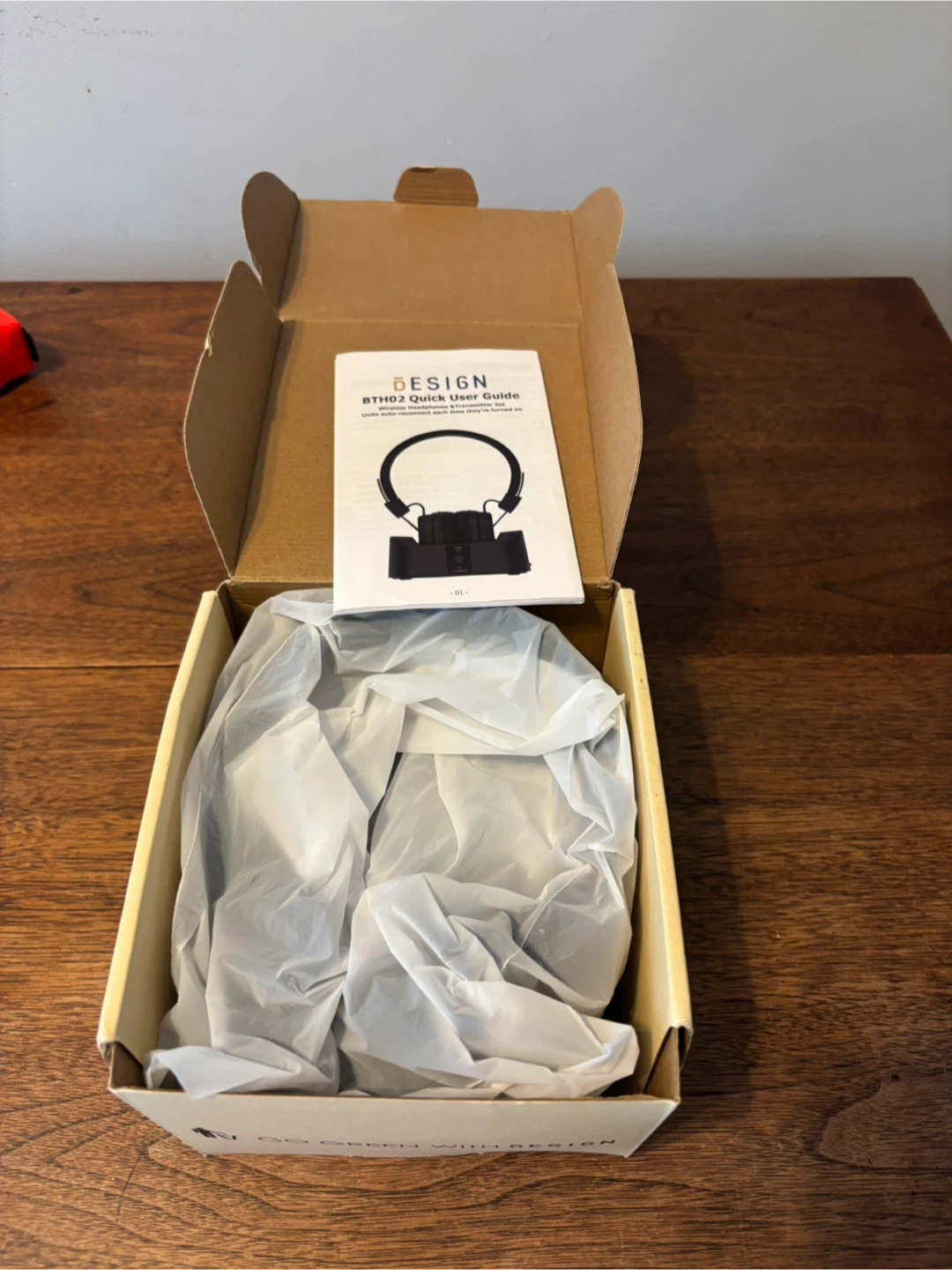 New!! DESIGN BTH02 Wireless Headphones & Transmitter Set
