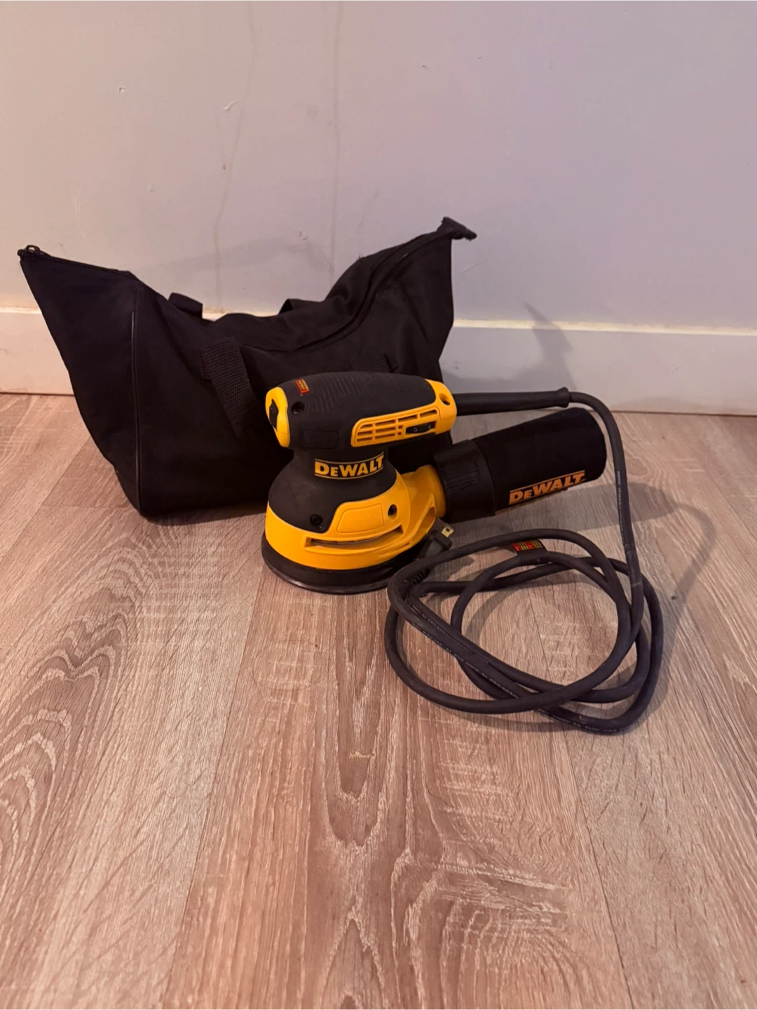 DEWALT Random Orbit Sander with Dust Bag - photo 4
