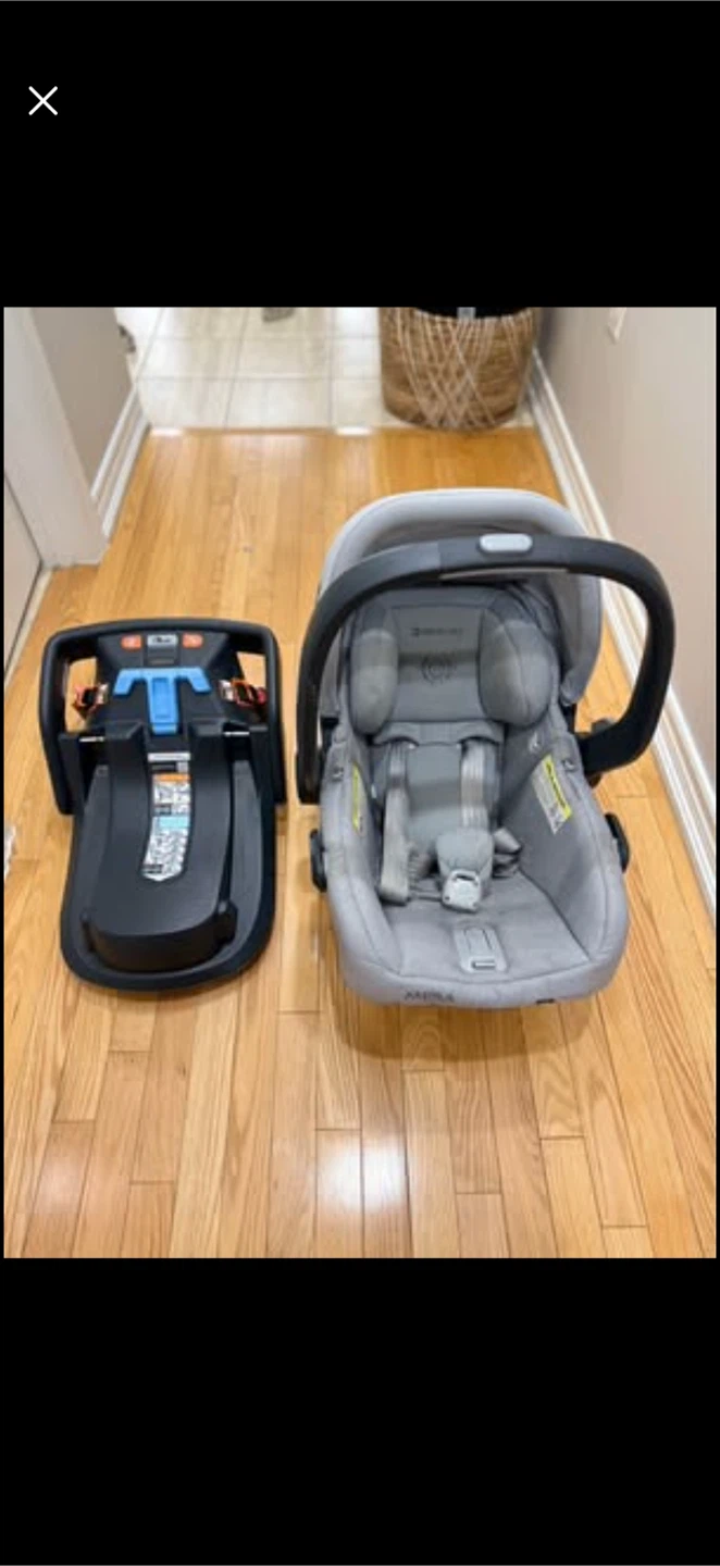 UPPAbaby MESA Infant Car Seat and Base
