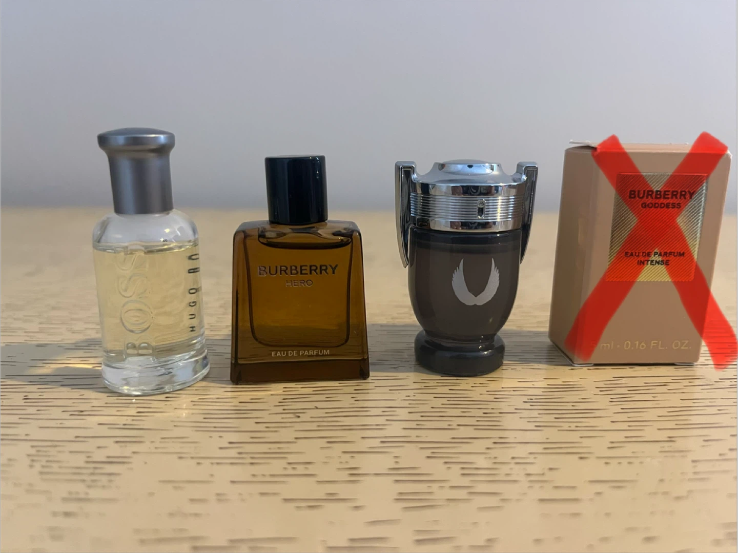 Mini Perfumes: Hugo Boss, Burberry Hero, Invictus