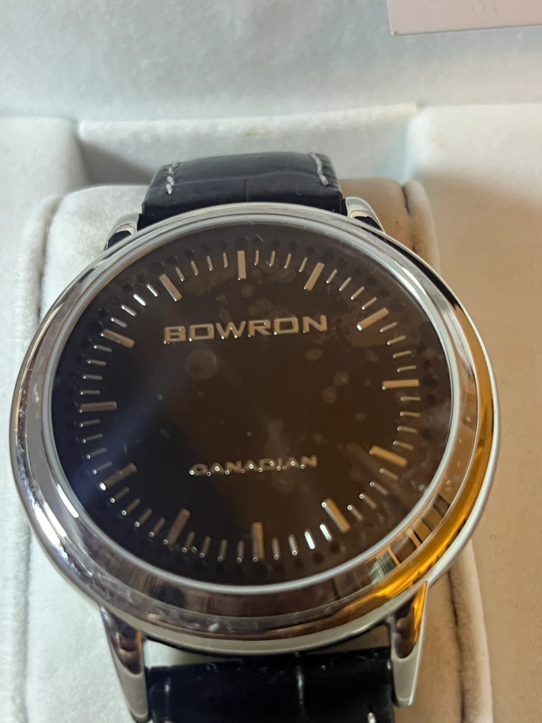 Never Used - Needs New Battery - Smart Watch Bowron Watch - photo 5