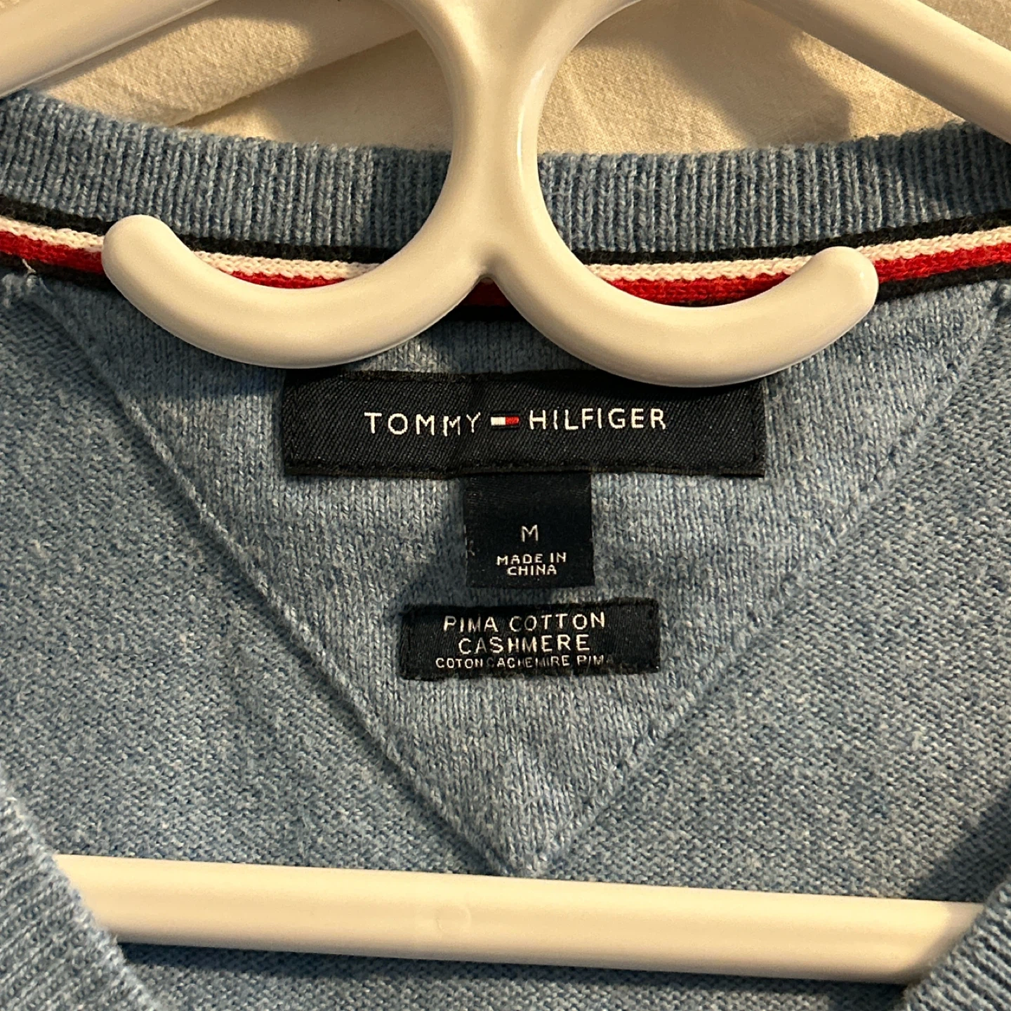 Tommy Hilfiger V-Neck Sweater - Size M - photo 3