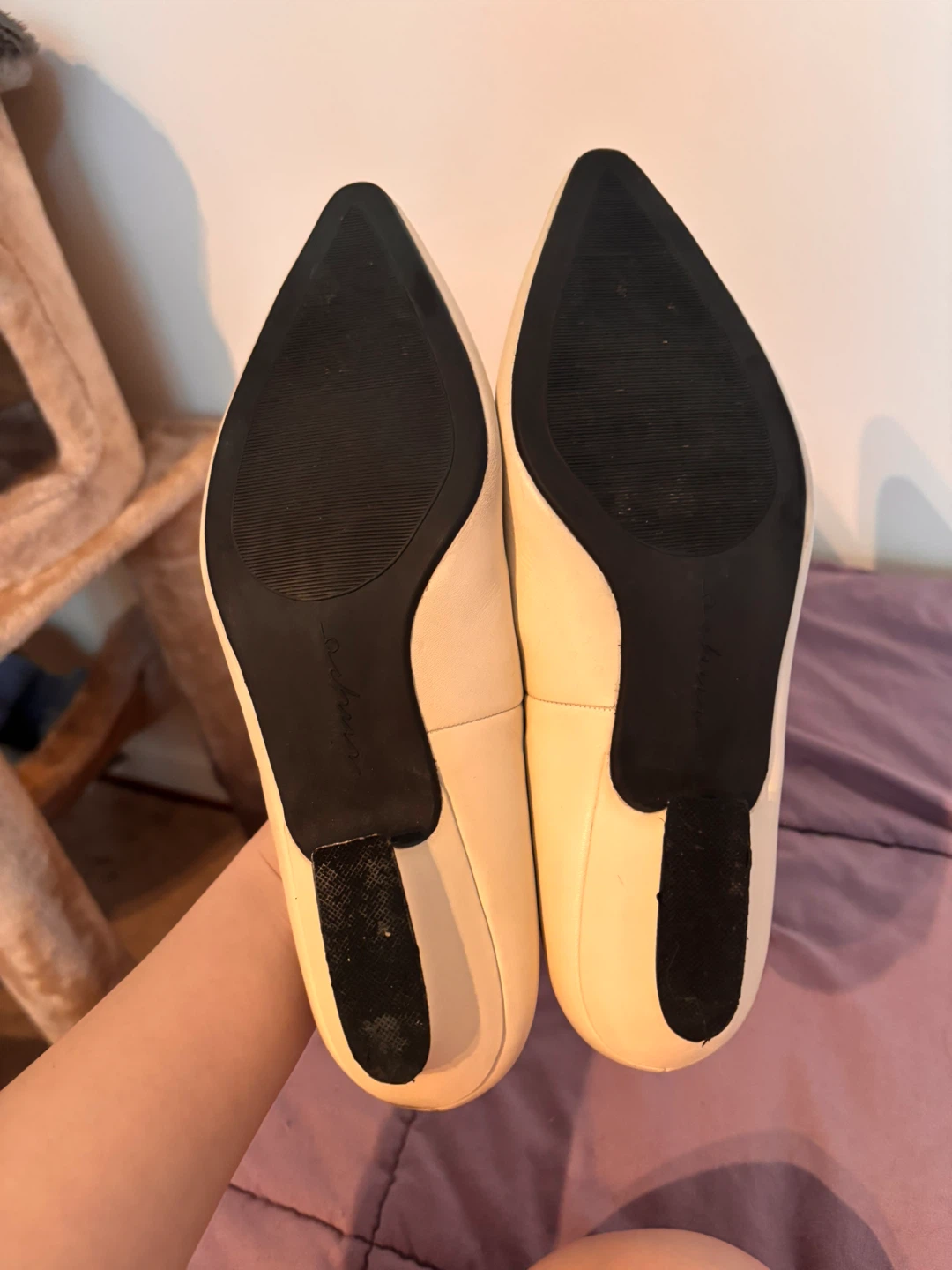 Woodward's Women's Cream Pointed Toe Flats Size 8 - photo 2