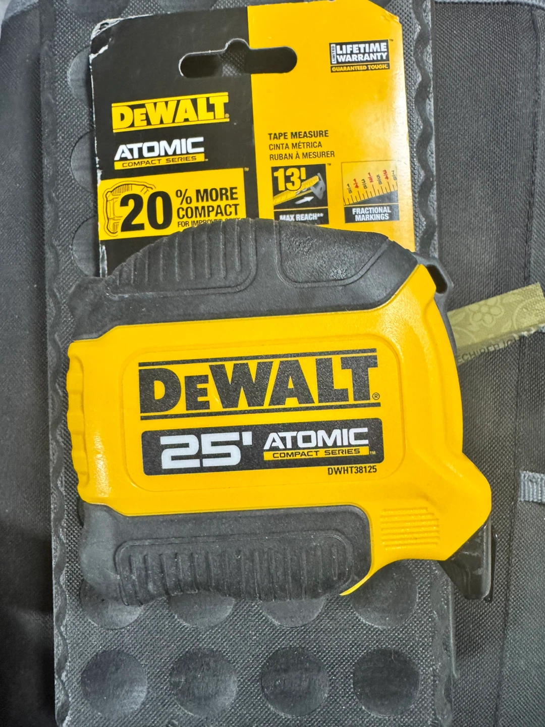 DeWalt 25' Atomic Compact Series Tape Measure