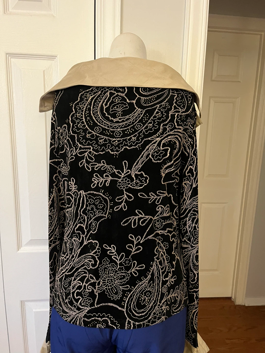 Joseph Ribkoff Black Paisley Print Top - photo 5