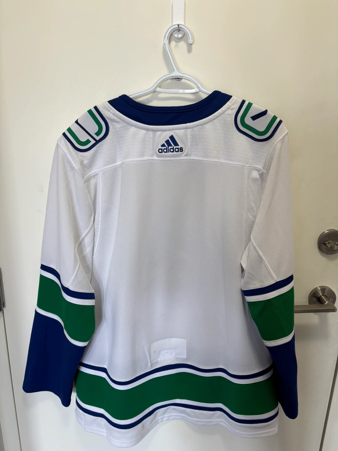 NHL jerseys - photo 5