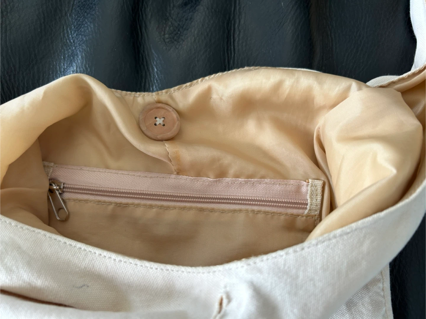 Cream Canvas Bag with Bunny Design - photo 3