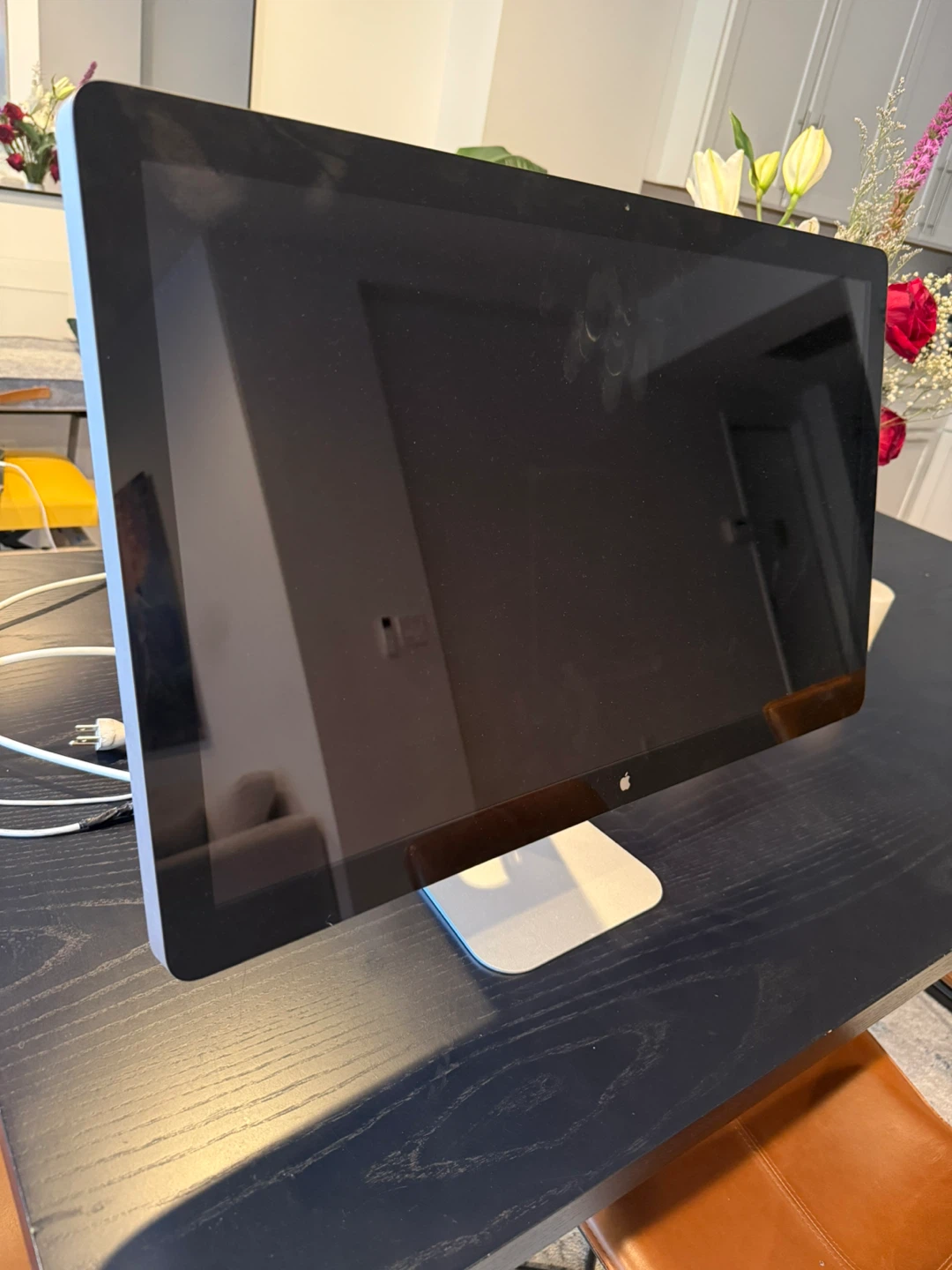 Gorgeous 27” Apple Cinema Display