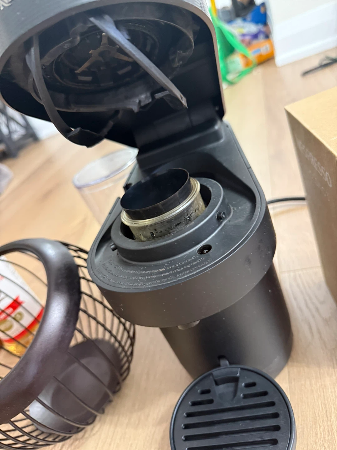 Nespresso  Pop +  Accessories