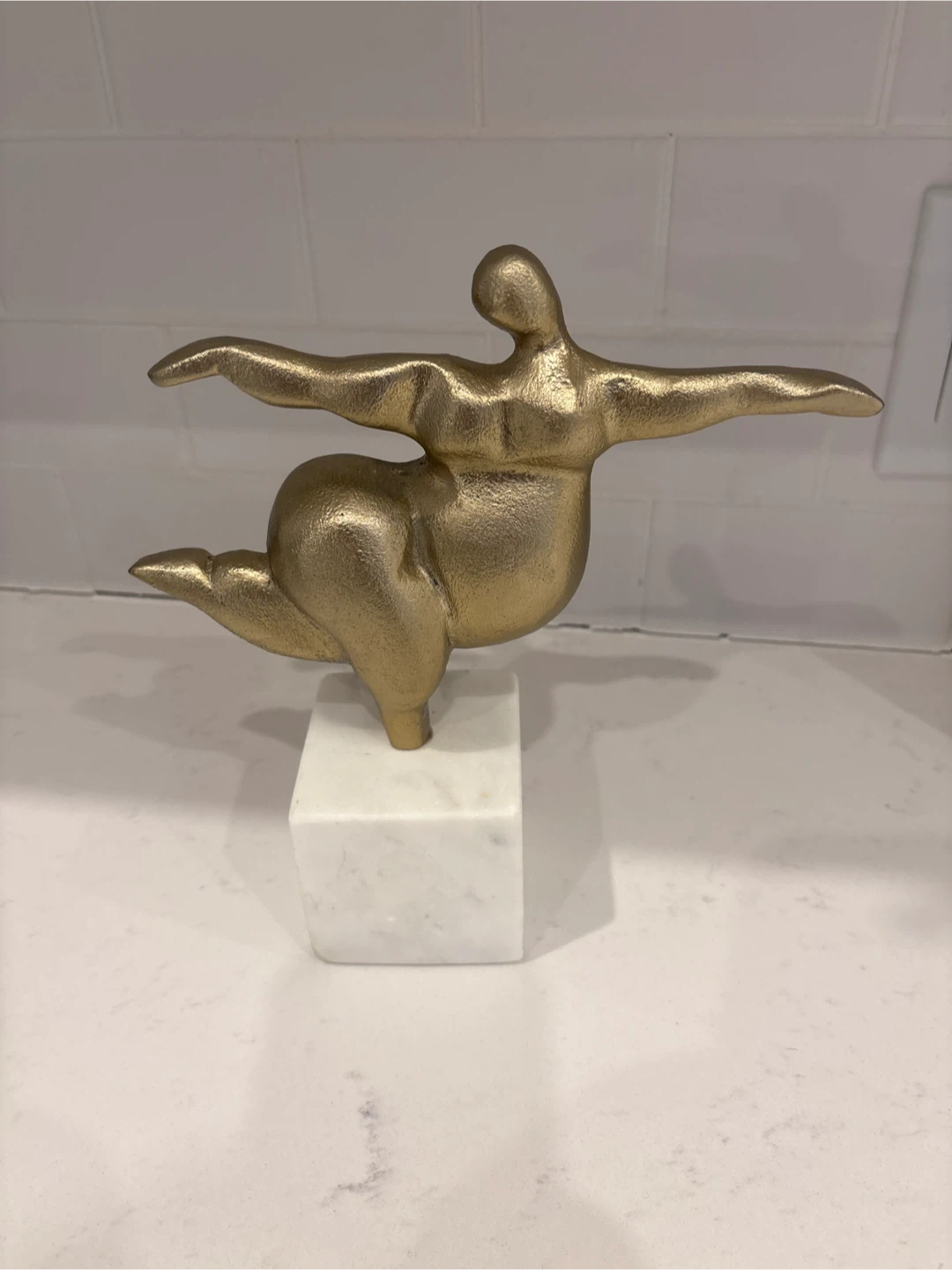 Marble & Bronze Mini Decorative Busk - photo 2
