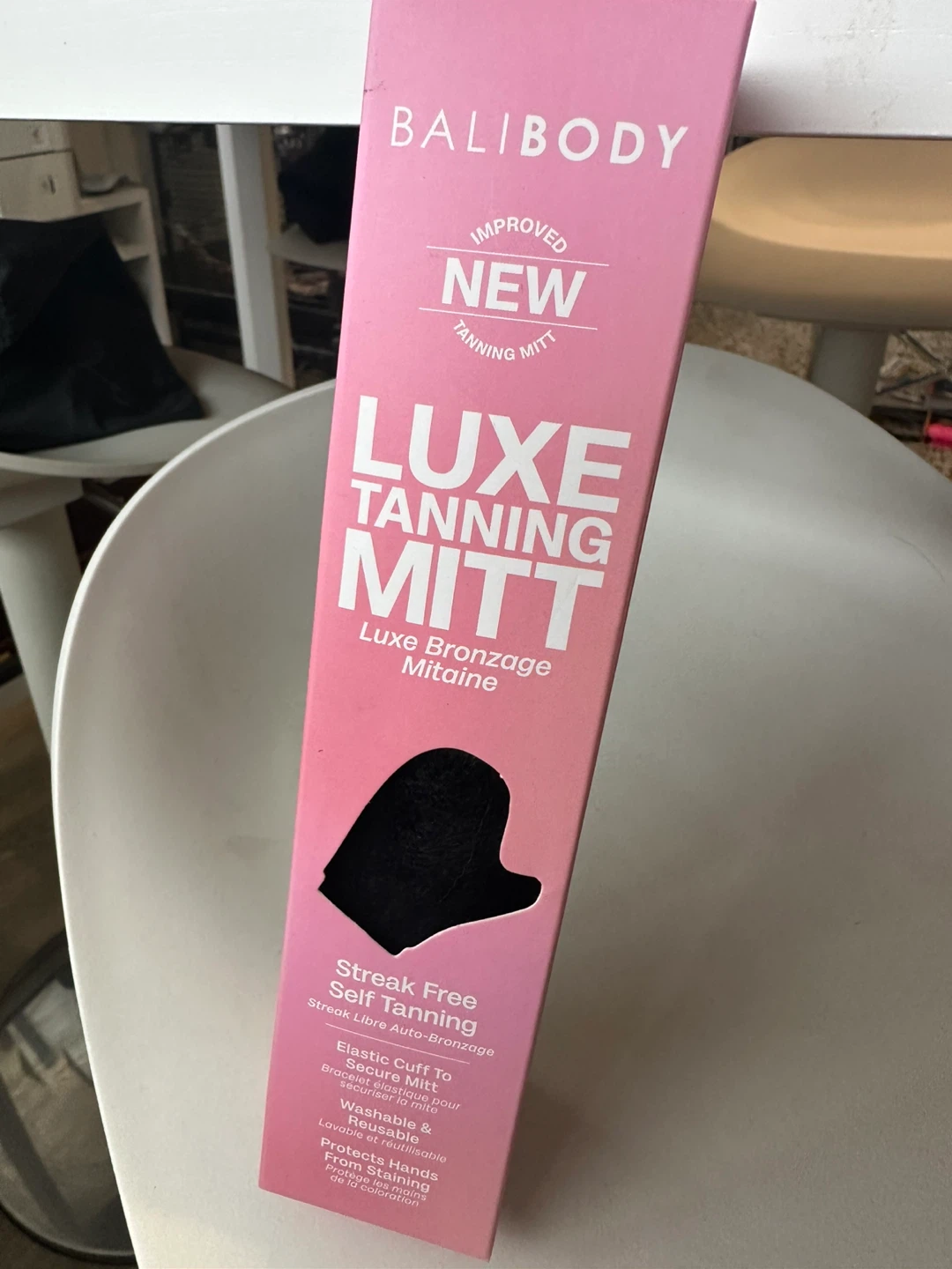 Bali Body Luxe Tanning Mitt🥕