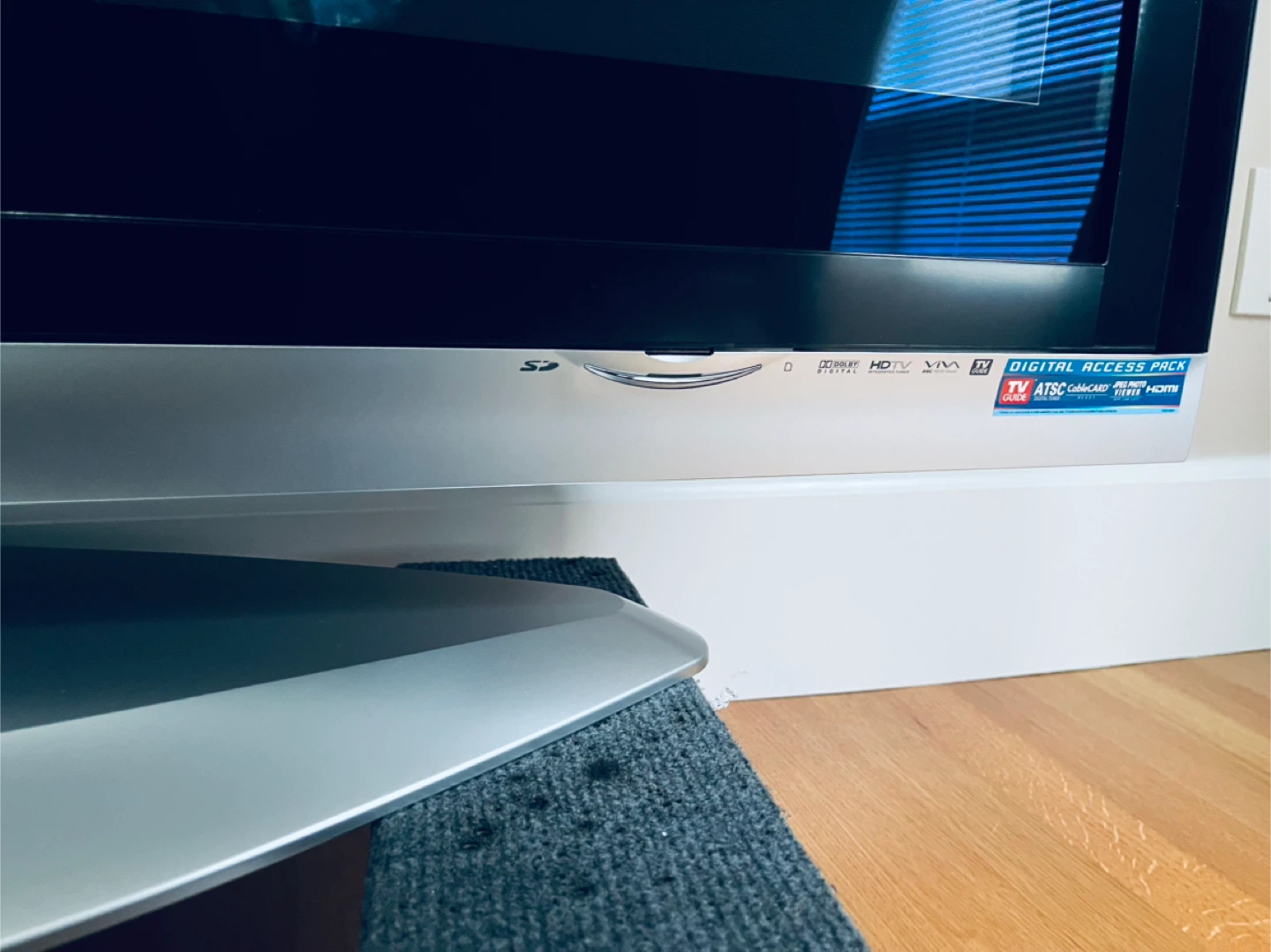 Panasonic 51” plasma tv - photo 3