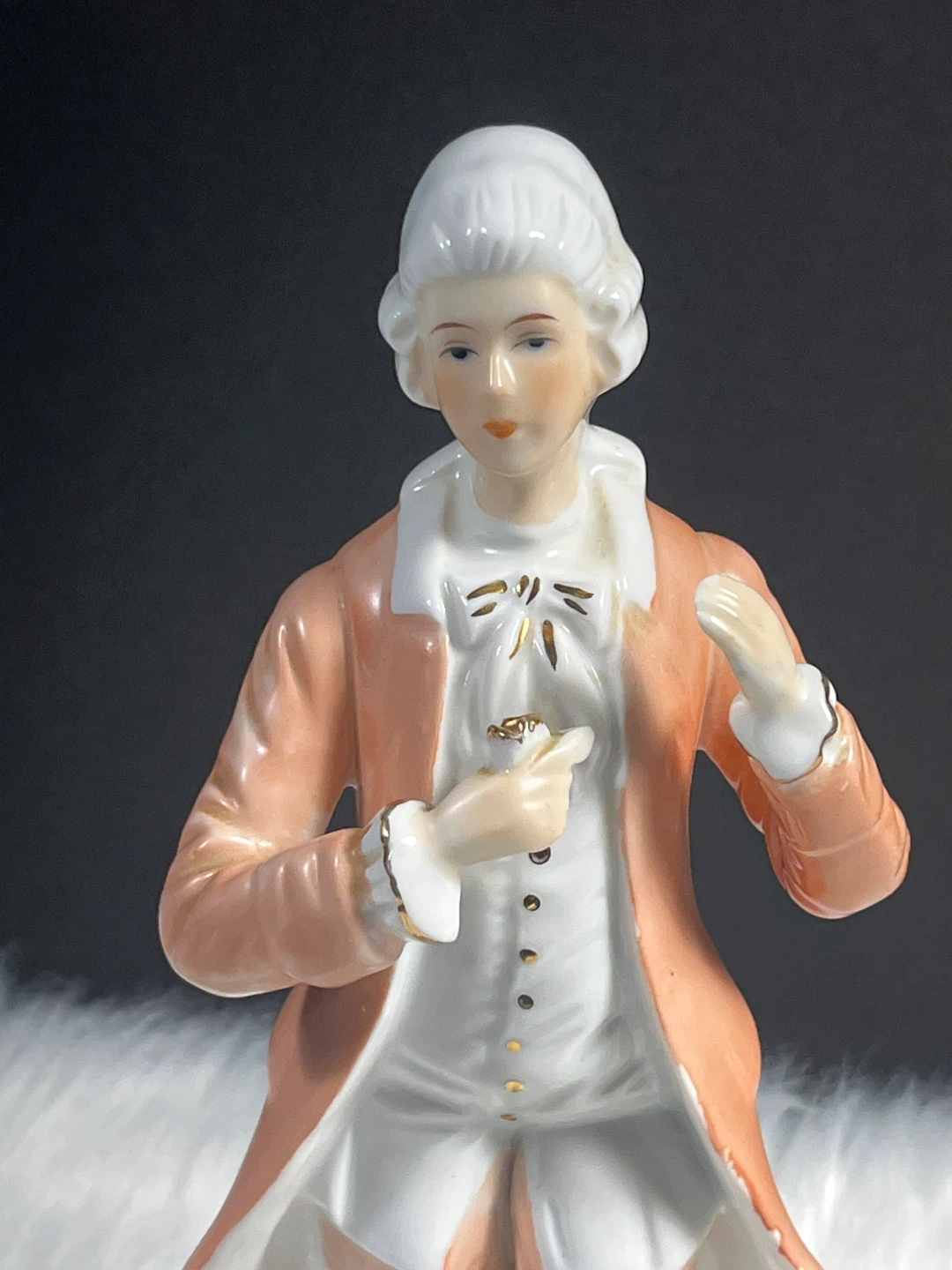 Vintage Porcelain Victorian/colonial gentleman - photo 2