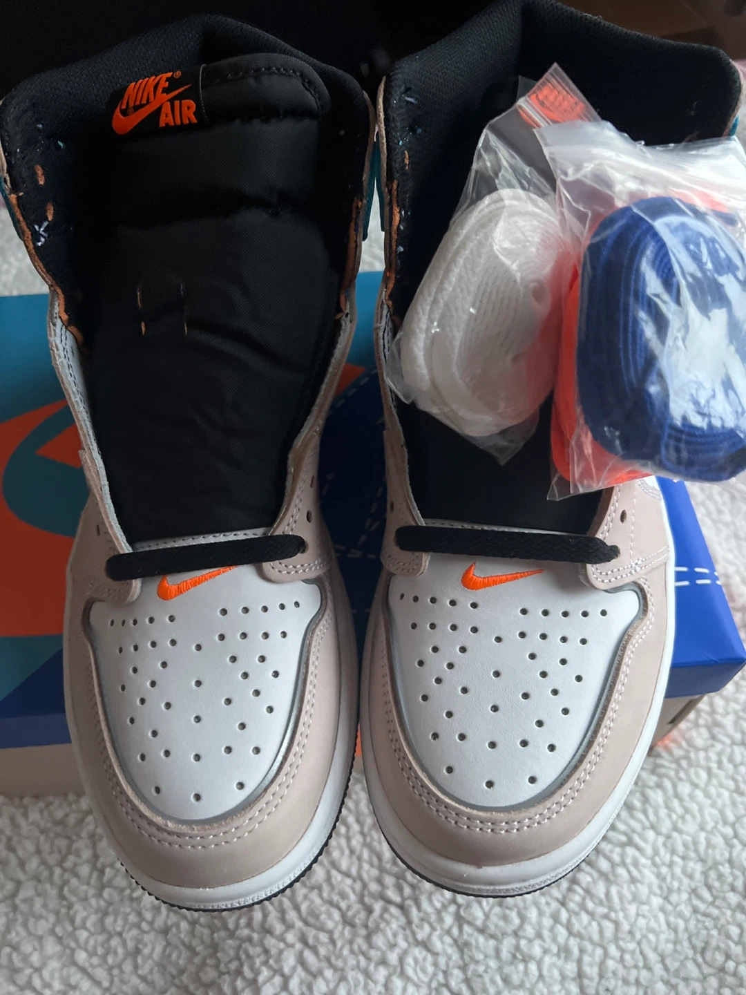 BRAND NEW Nike Air Jordan 1 High OG RETRO Sneakers - photo 5