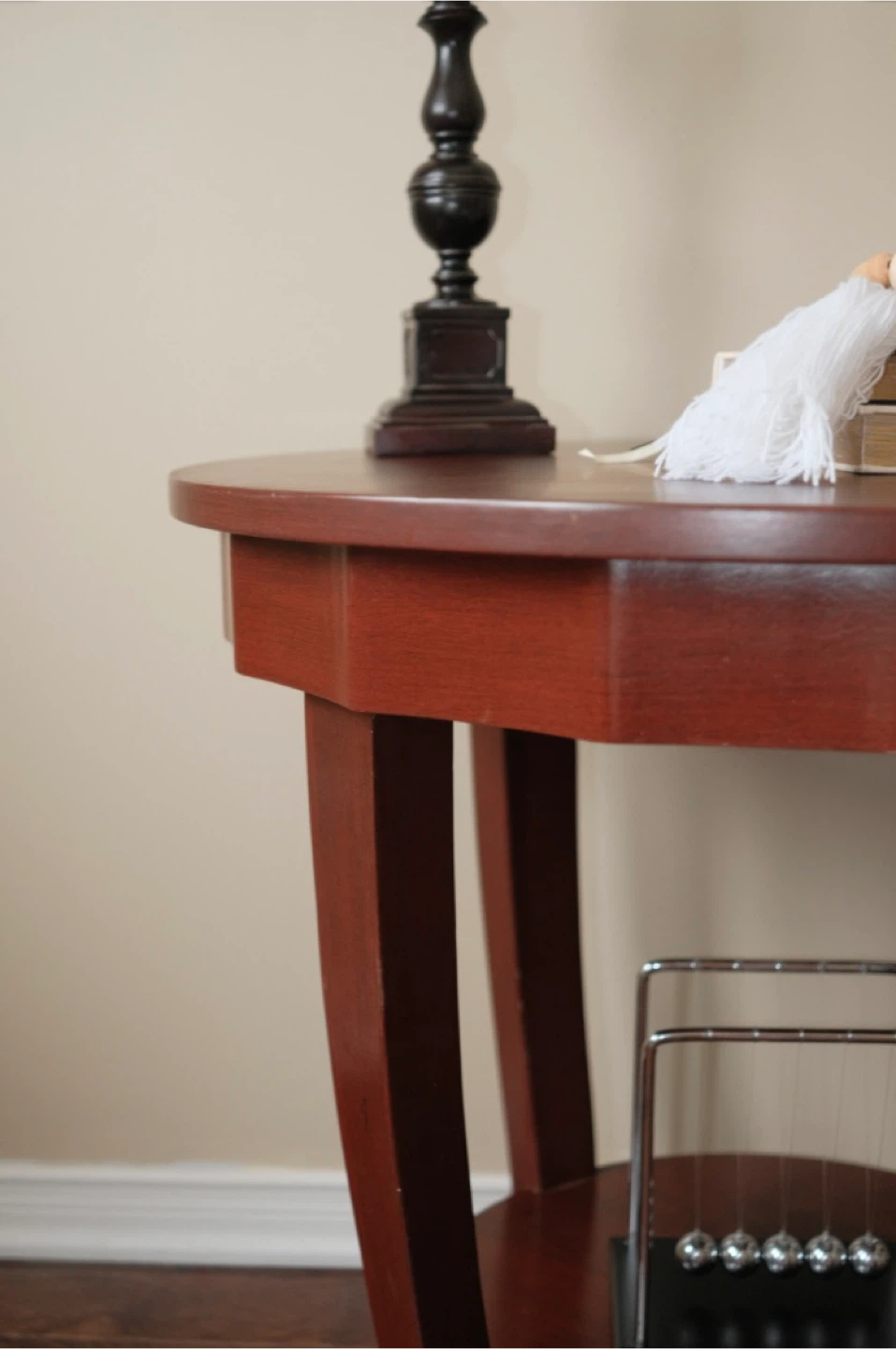 Round End Tables (Set of 2) - Dark Wood Finish - photo 4