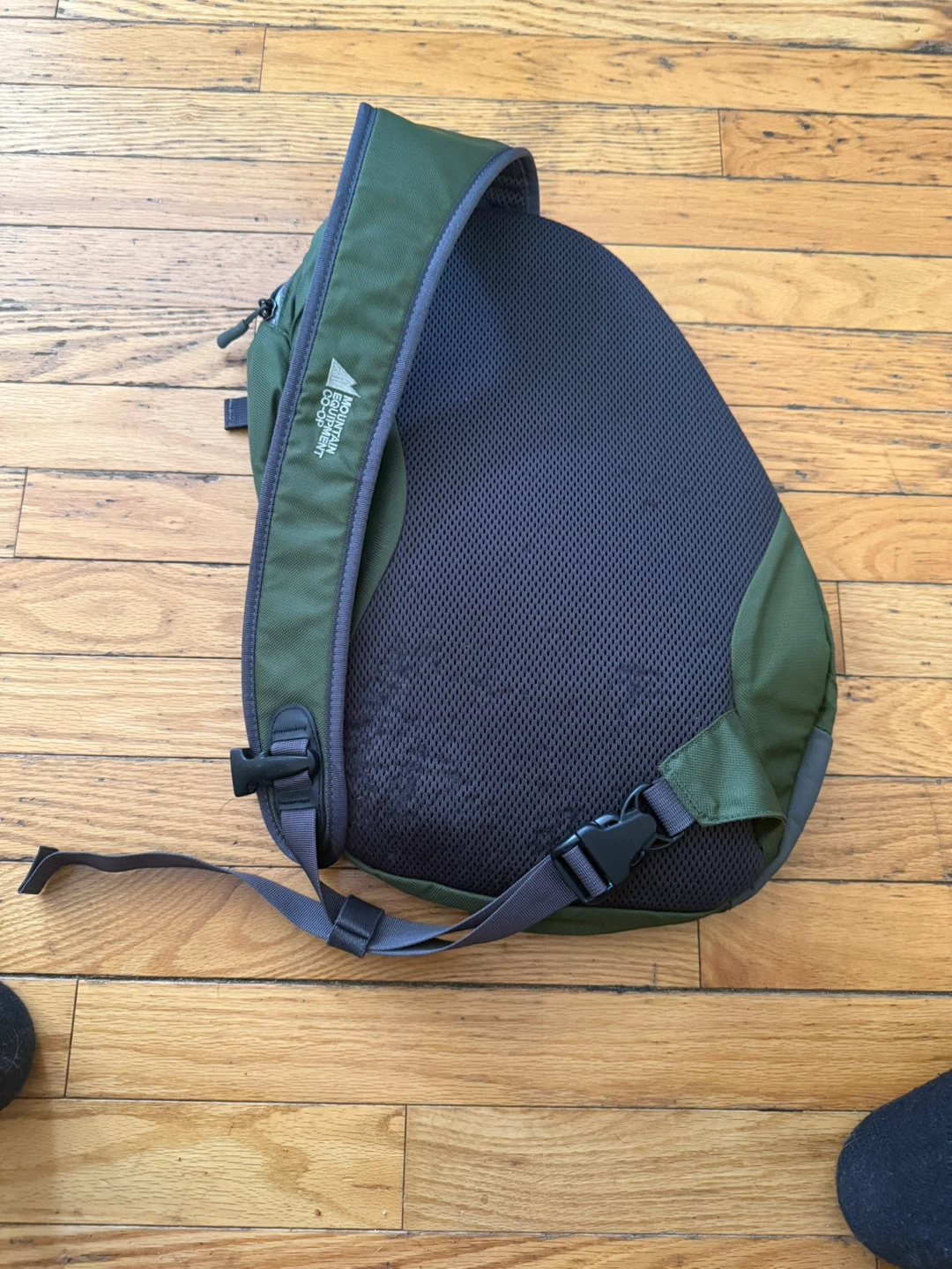 Mountain Equipment Co-op Sling Backpack - Green/Grey