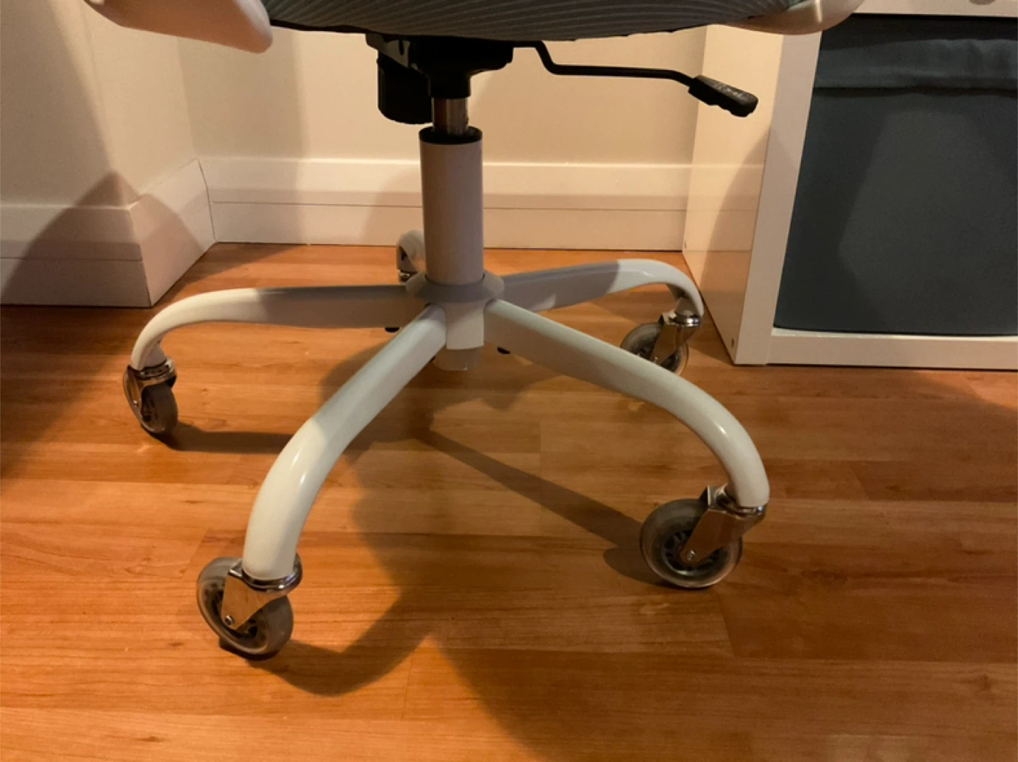Ergonomic Cute Office Desk Chair - photo 5