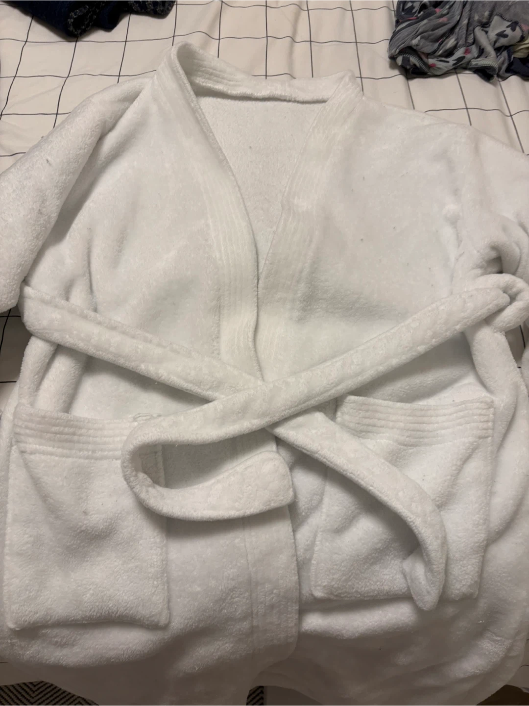 White Plush Bathrobe - photo 2