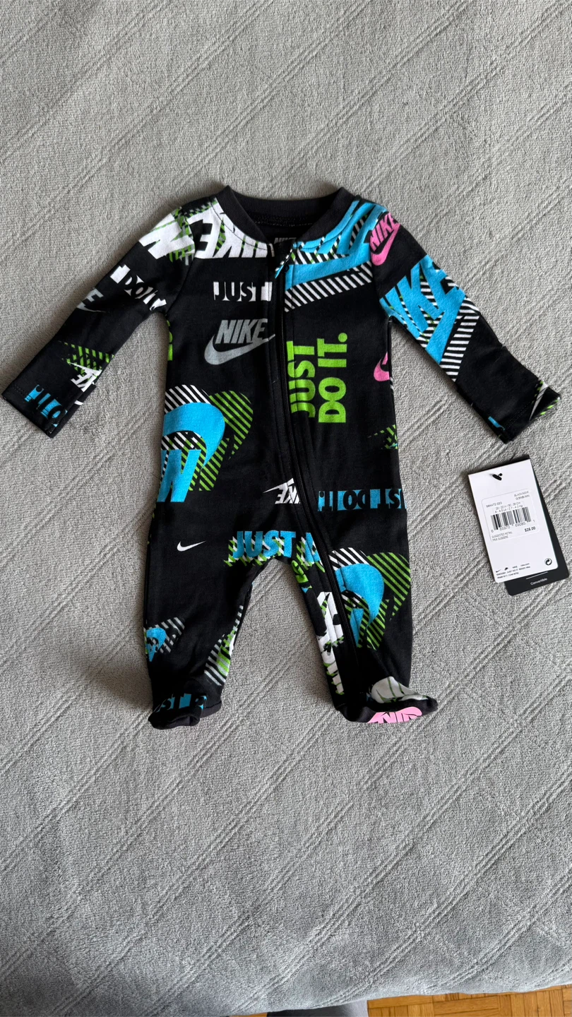 Nike Newborn Footed Pajamas