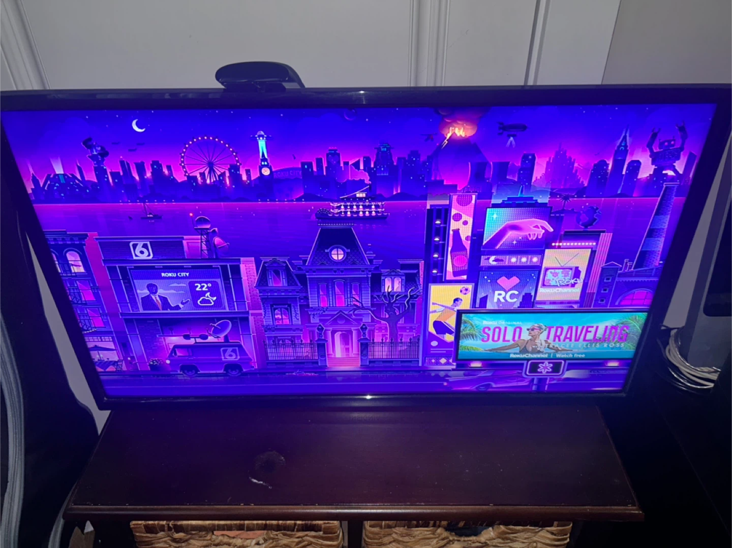 32” LED TV + Roku stream device