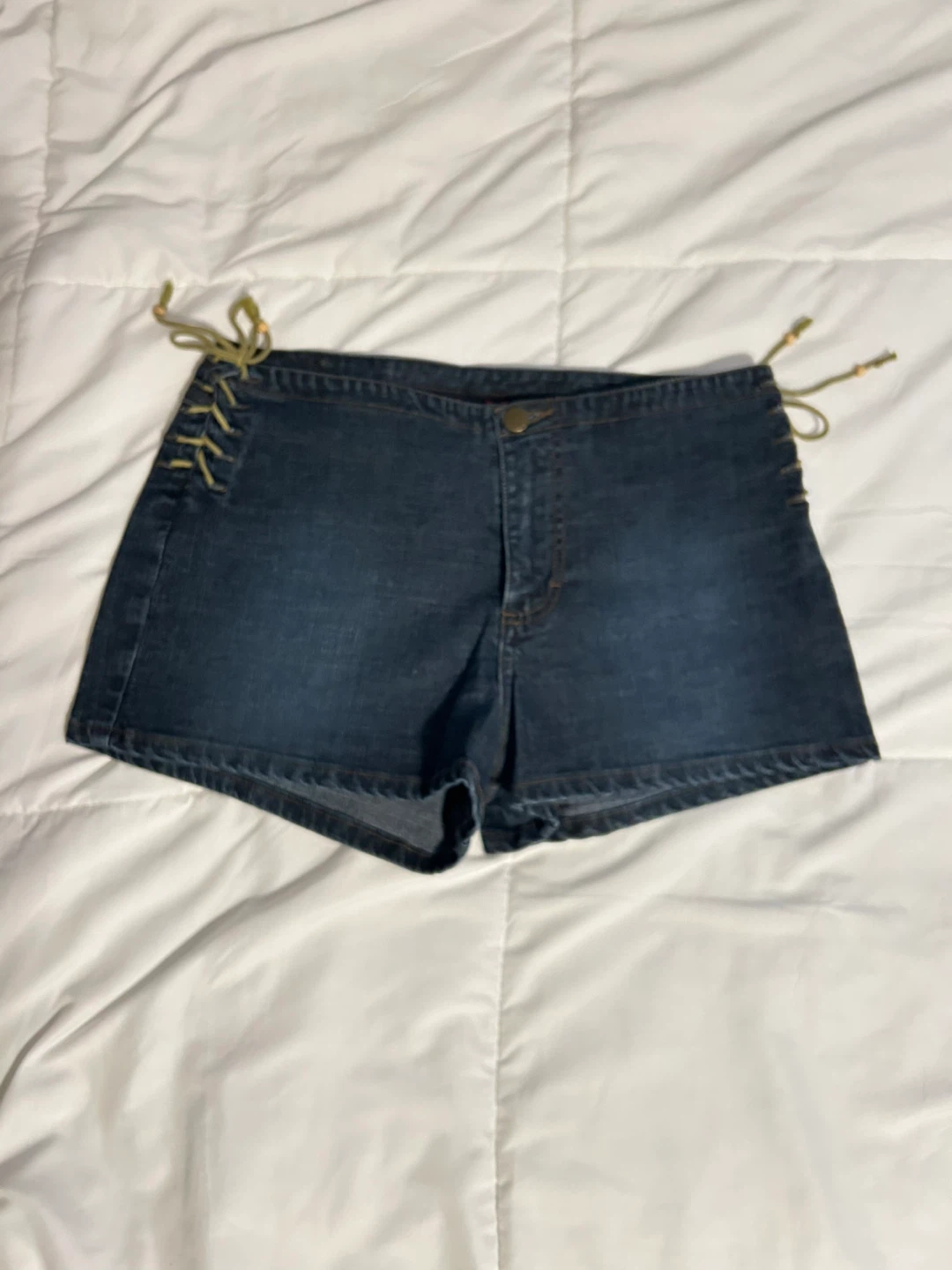Vintage Y2K Mudd Lace-Up Jean Shorts Like New