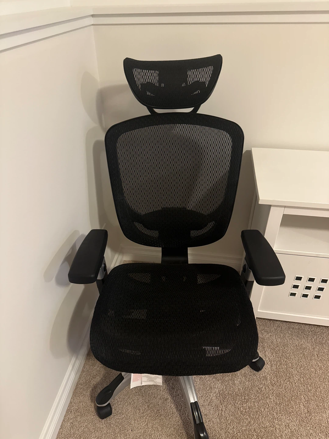 Black Ergonomic Mesh Office Chair with Headrest