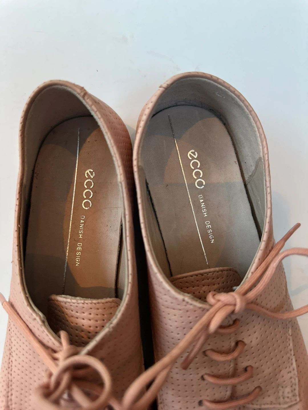 ECCO women’s  Perforated Leather Oxfords - Size 7/EU  38 - photo 3