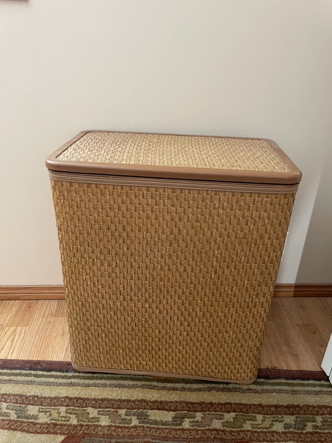 Wicker Laundry Hamper with Lid - photo 2