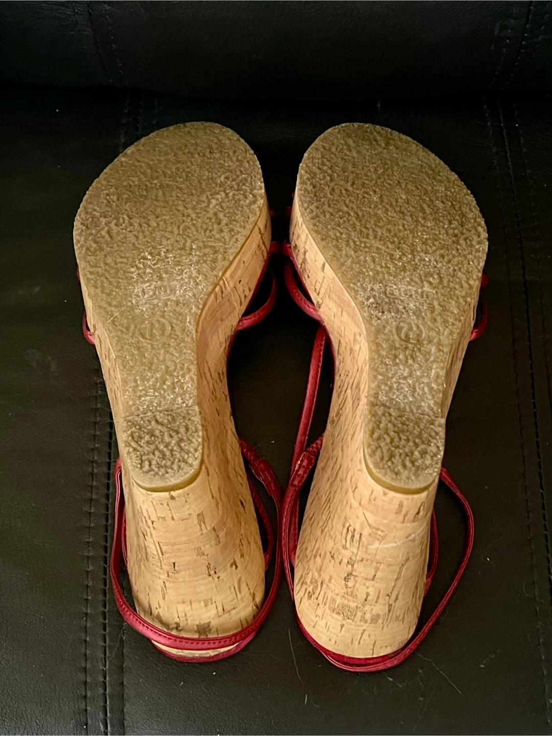 FIONI Red Wedge Sandals size 7.5 - photo 3