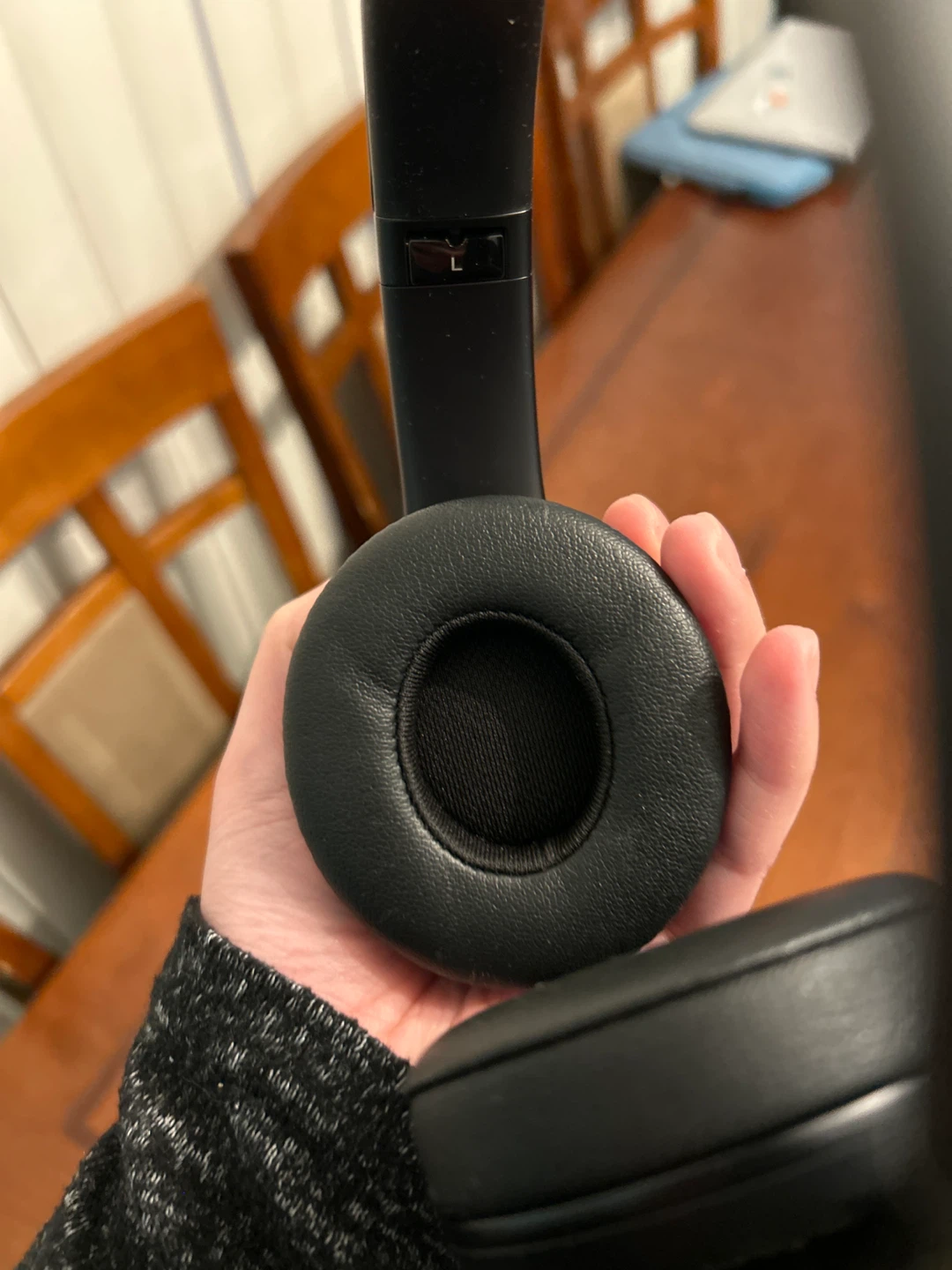 Black Beats Solo3 Wireless On-Ear Headphones - photo 4
