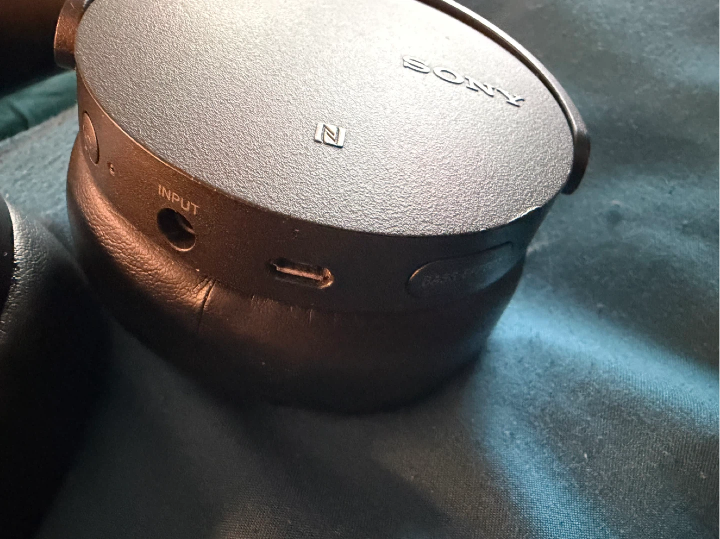 Sony Wireless Headphones - photo 2