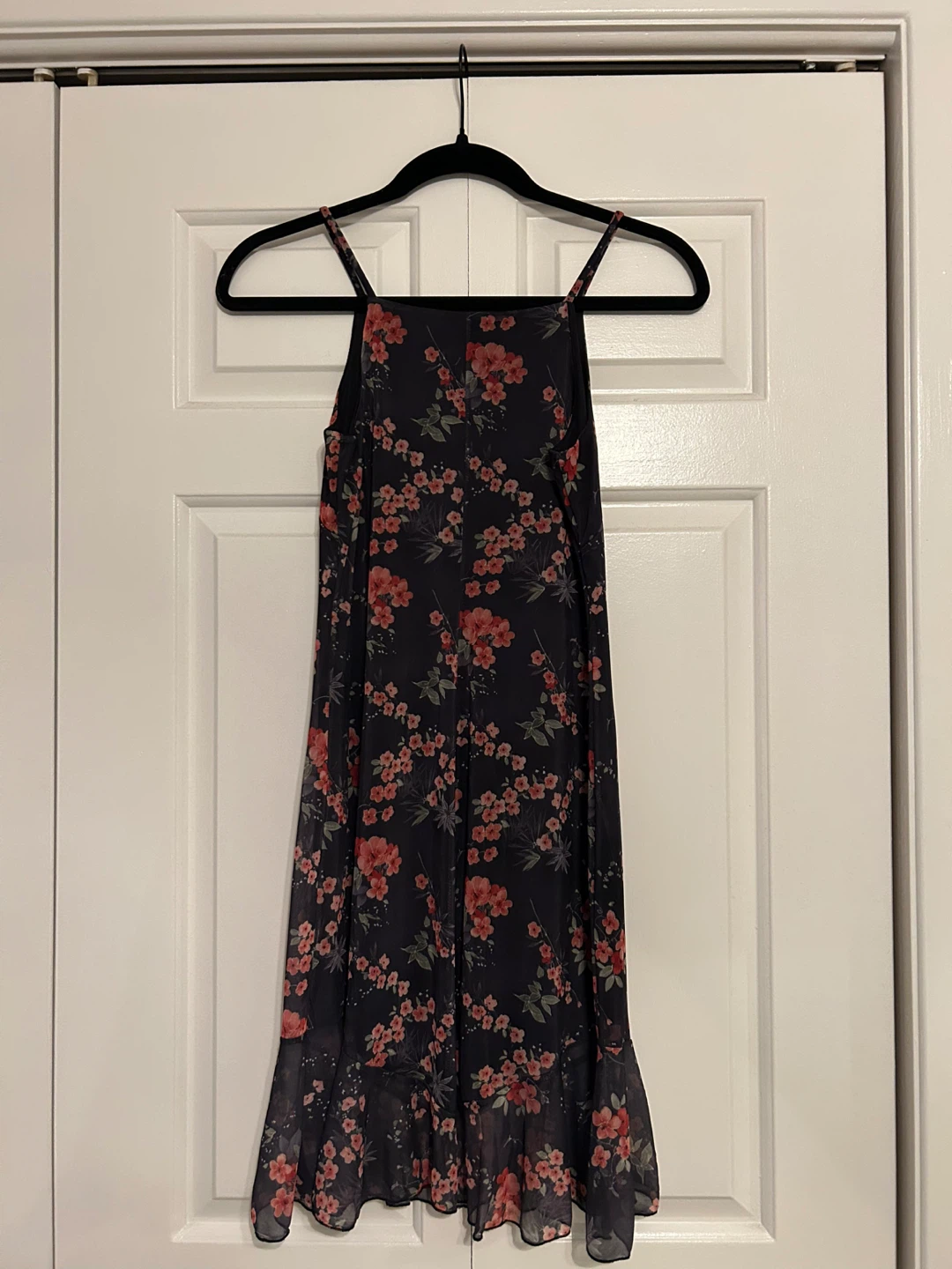 Vintage 90s Black & Red Floral SunDress Brand is Mirrors - photo 2