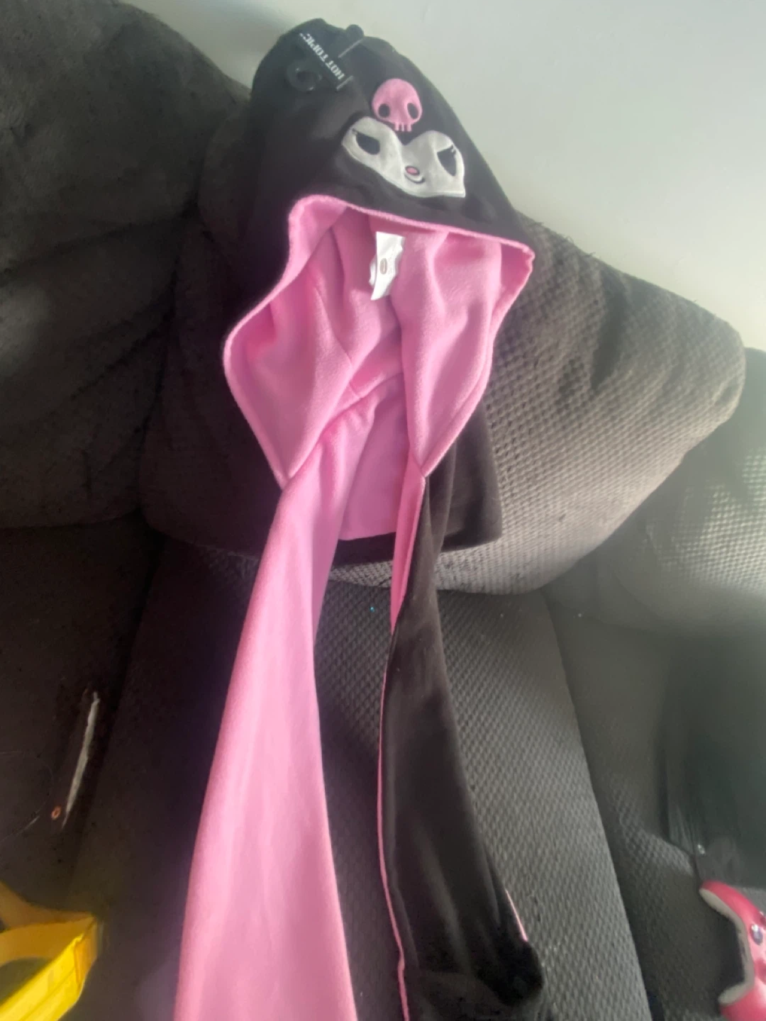 Hot Topic Kuromi Fleece Hooded Scarf - photo 2