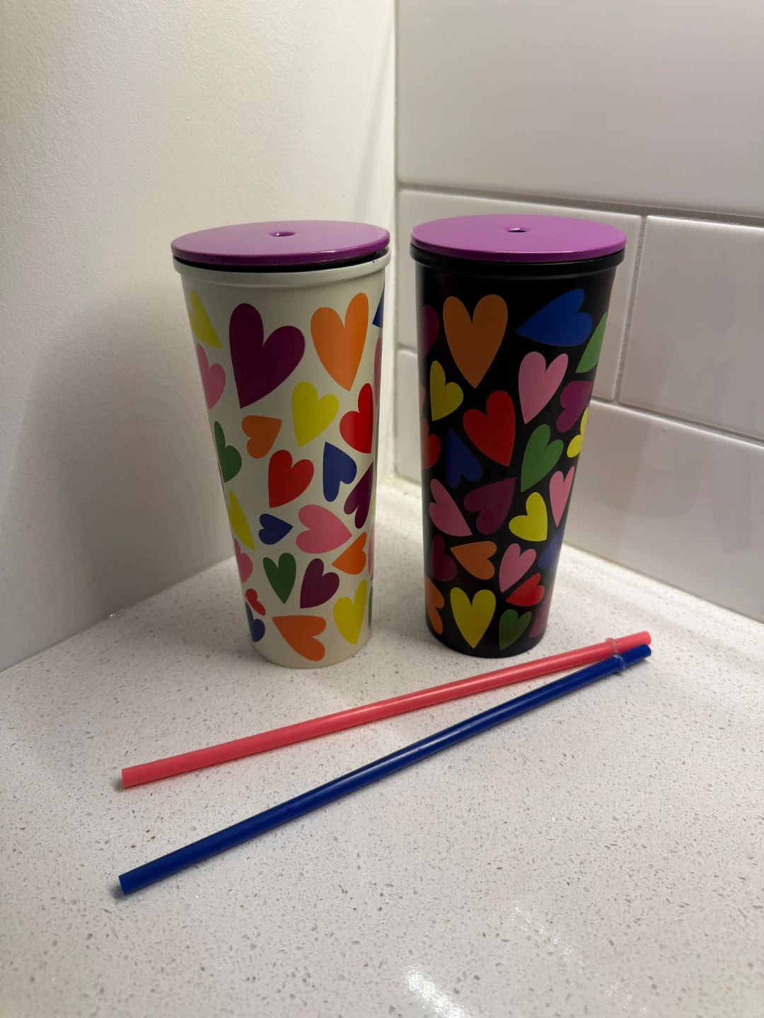 Set of 2 Heart Print Tumblers with Lids and Straws