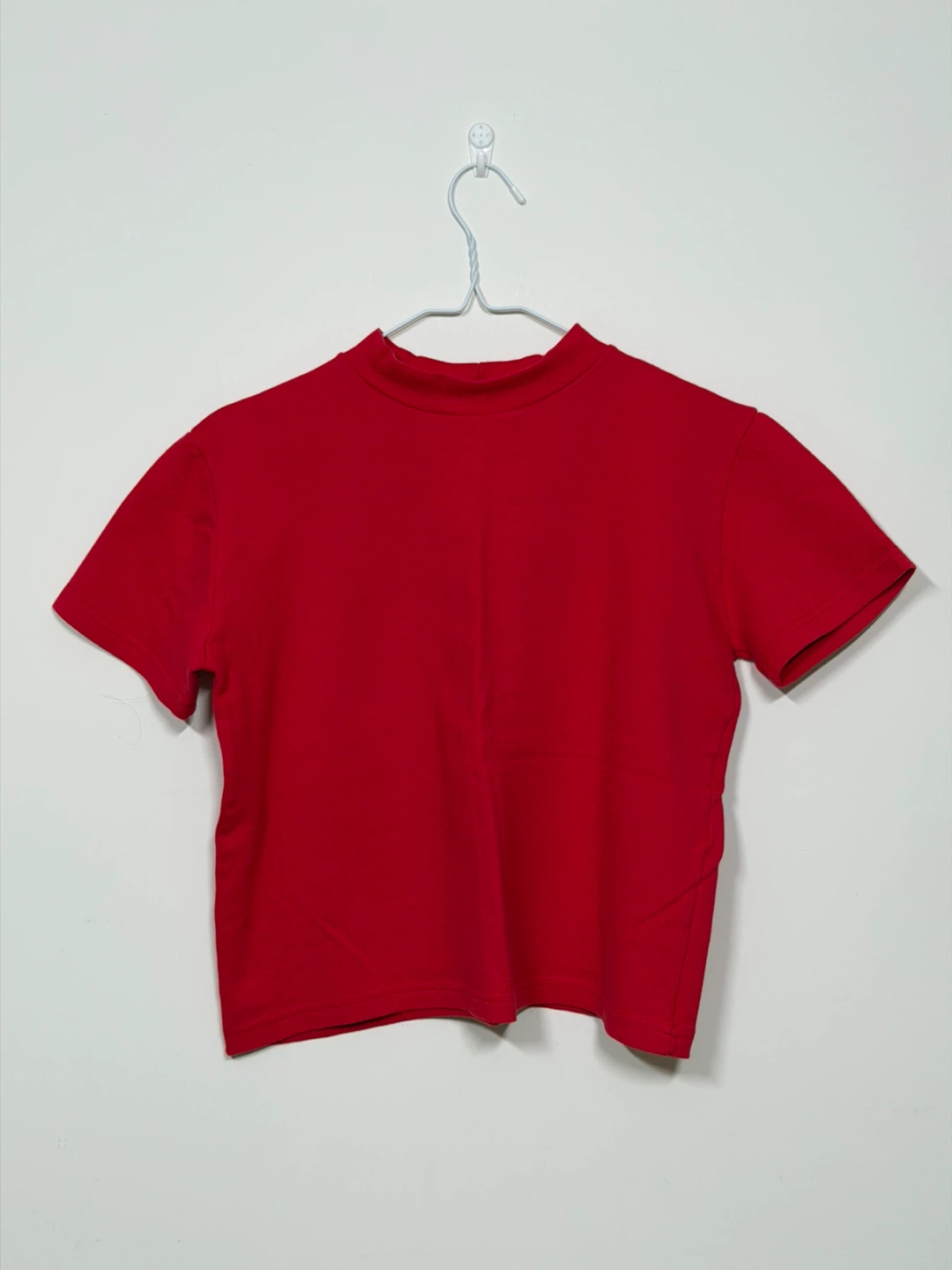 Red cropped top shirt - photo 3