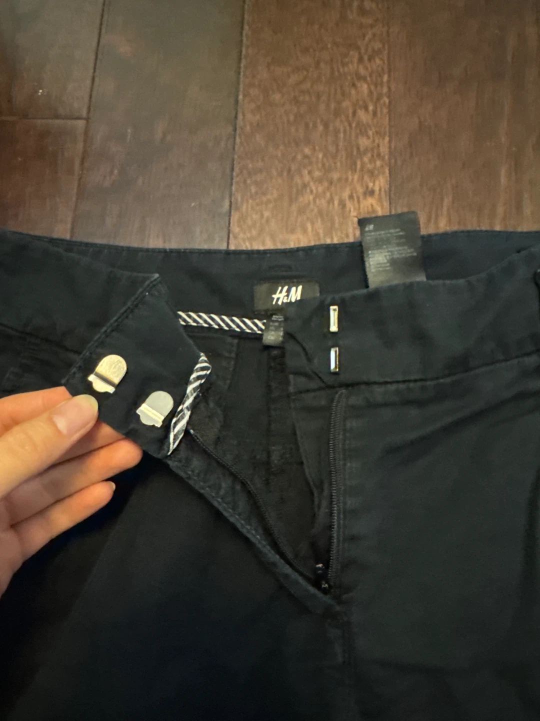 H&M Black Cotton Shorts - Size 4 - photo 3