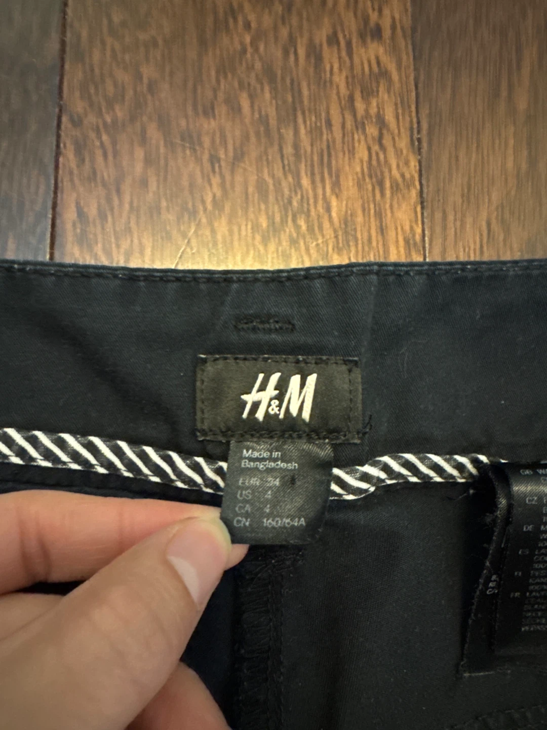 H&M Black Cotton Shorts - Size 4 - photo 4