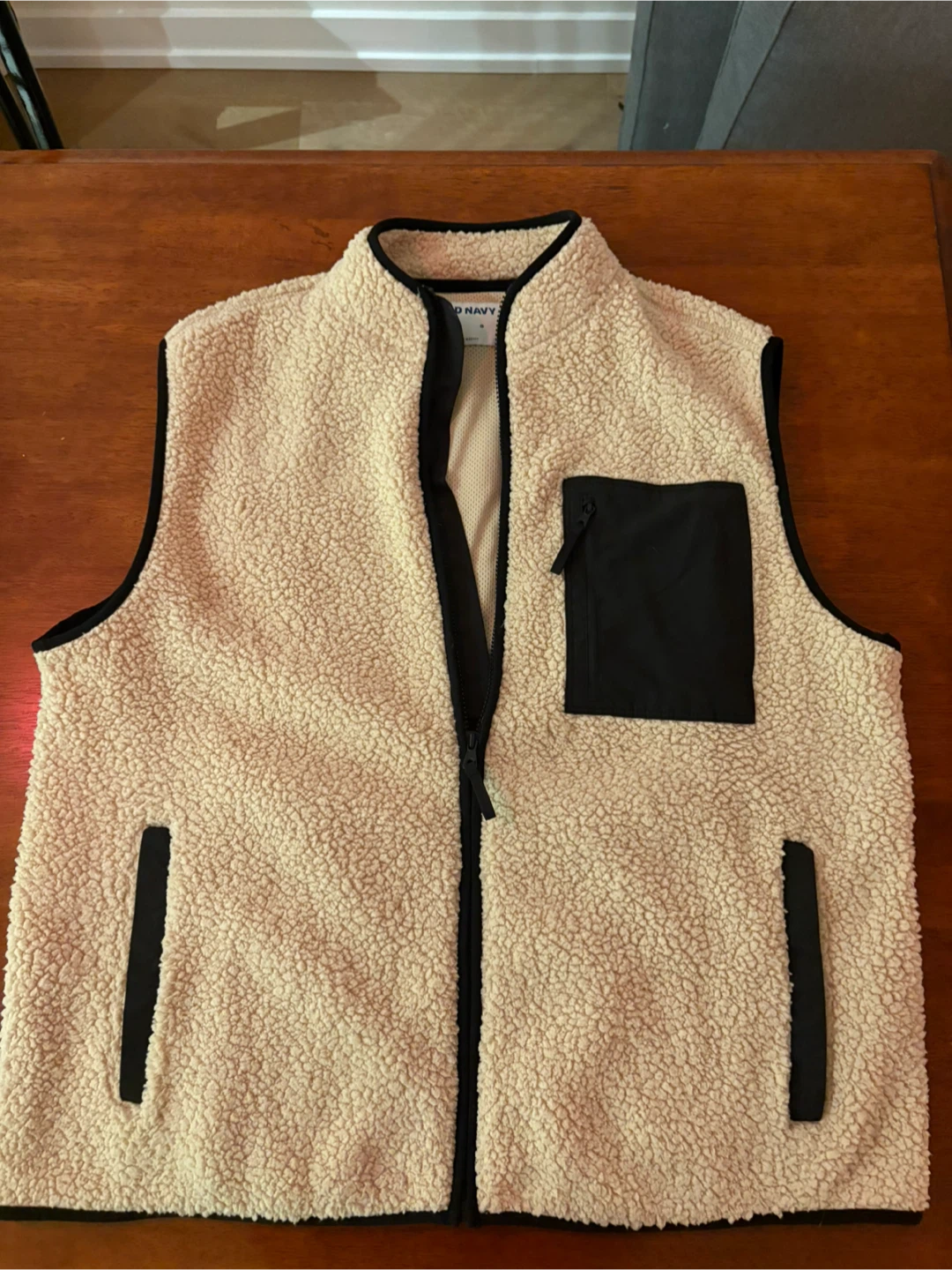 Old Navy Sherpa Vest Size L