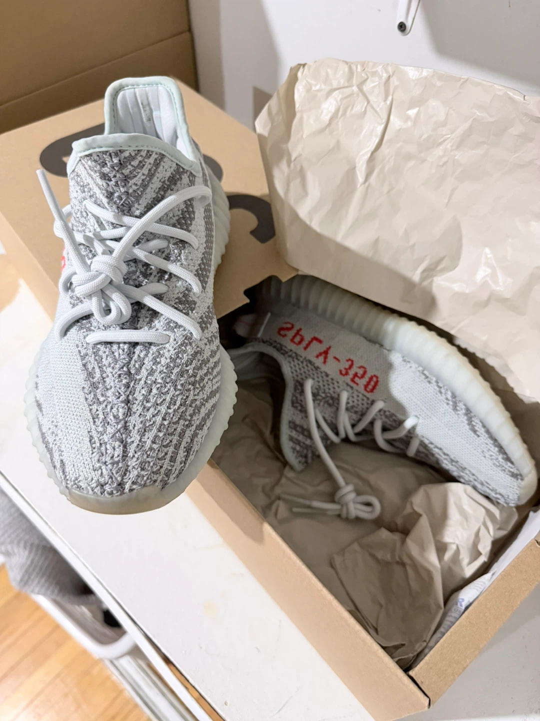 Adidas Yeezy Boost 350 V2 "Blue Tint" - Size 7 - photo 2
