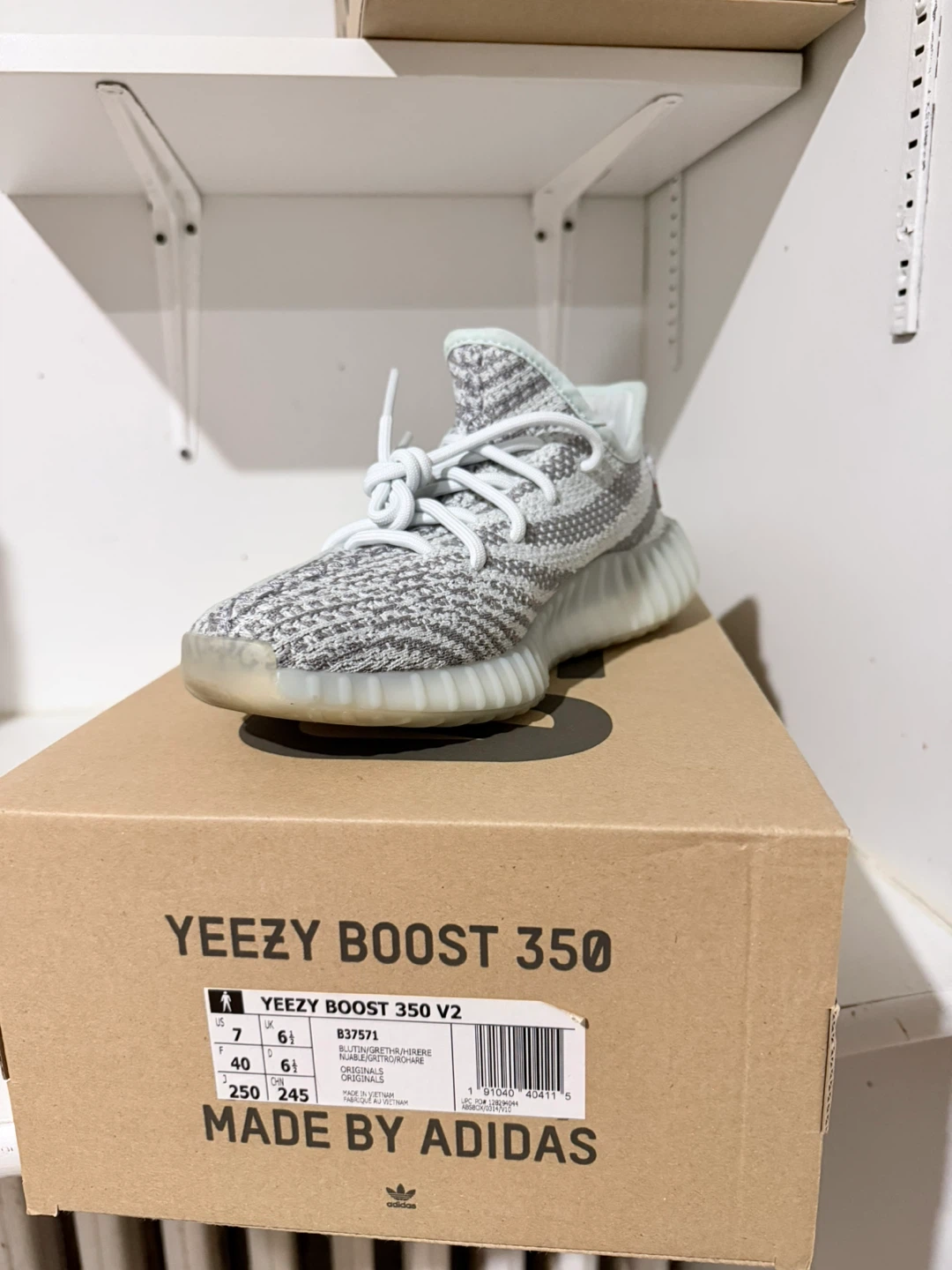 Adidas Yeezy Boost 350 V2 "Blue Tint" - Size 7