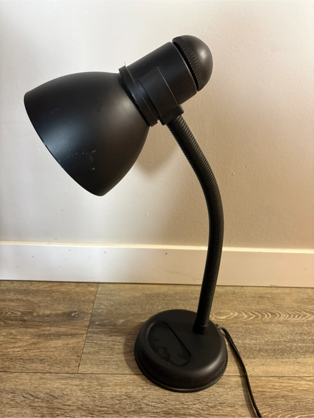 Adjustable Desk Lamp - photo 2