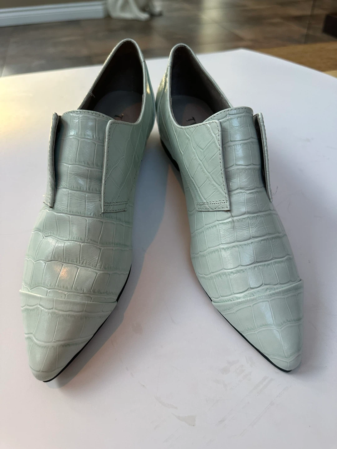 NEW! TWINKLE Women's Pale Blue Croc-Embossed Loafers Sz. 6/ EU37