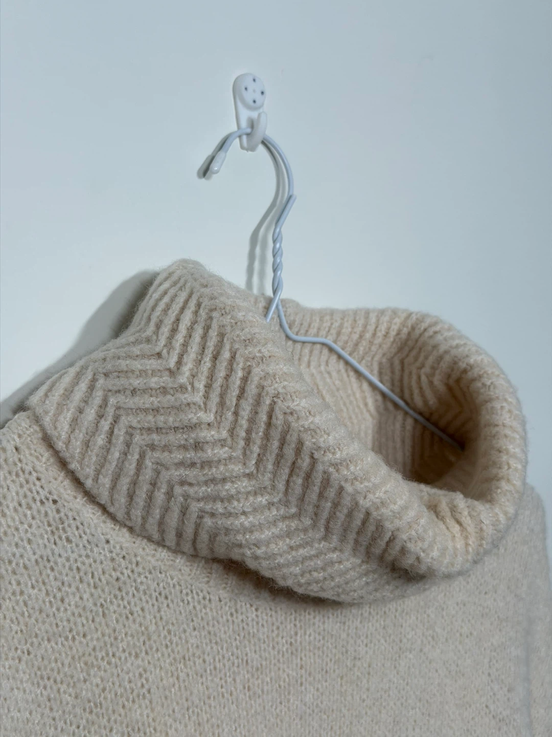 Beige Wool Sweater - photo 4