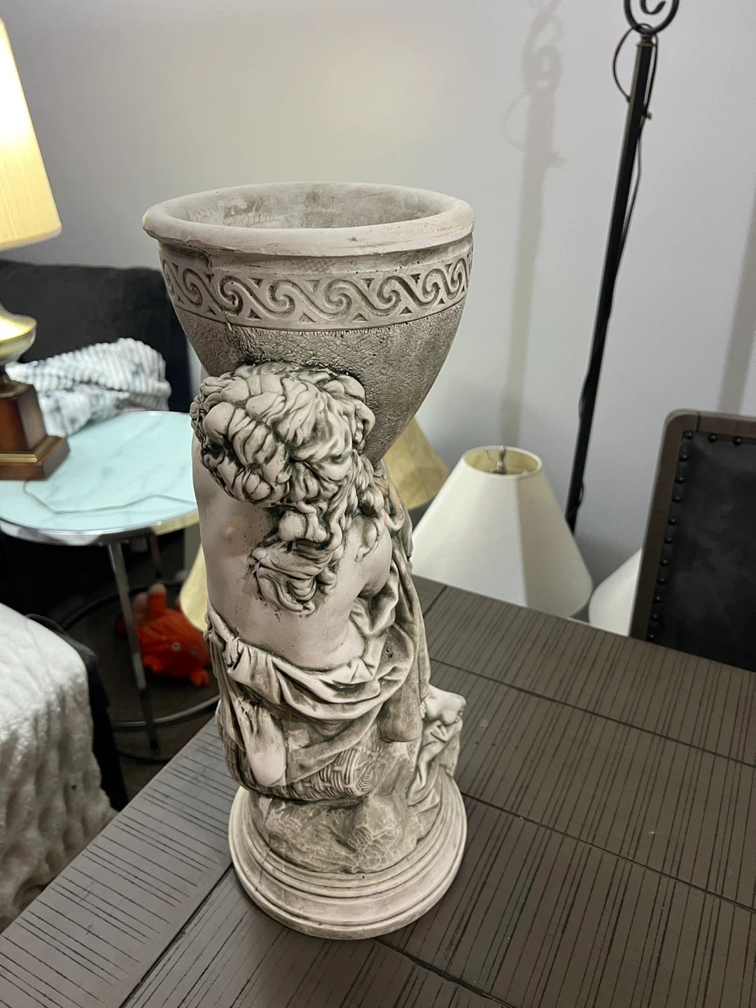 Decorative Statue Urn - Made in Canada - photo 4