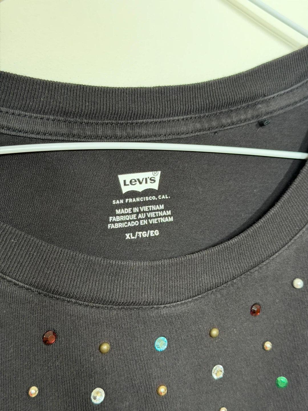 Levi’s Cropped Top with Rhinestones - photo 4