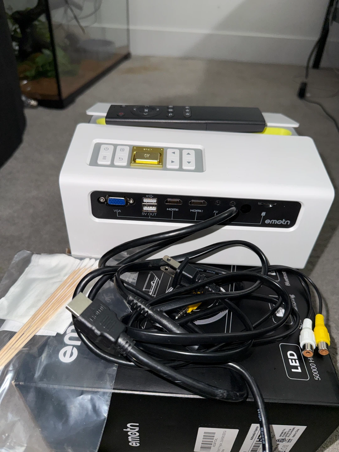 emotn LED Projector - photo 3
