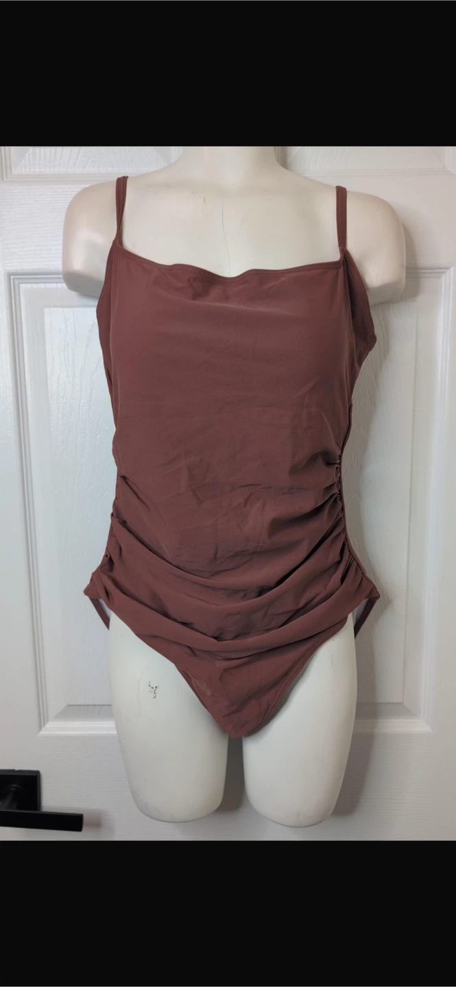 NEW! Eomenie Tummy Control Ruched Ribbed One-Piece Swimsuit - photo 5