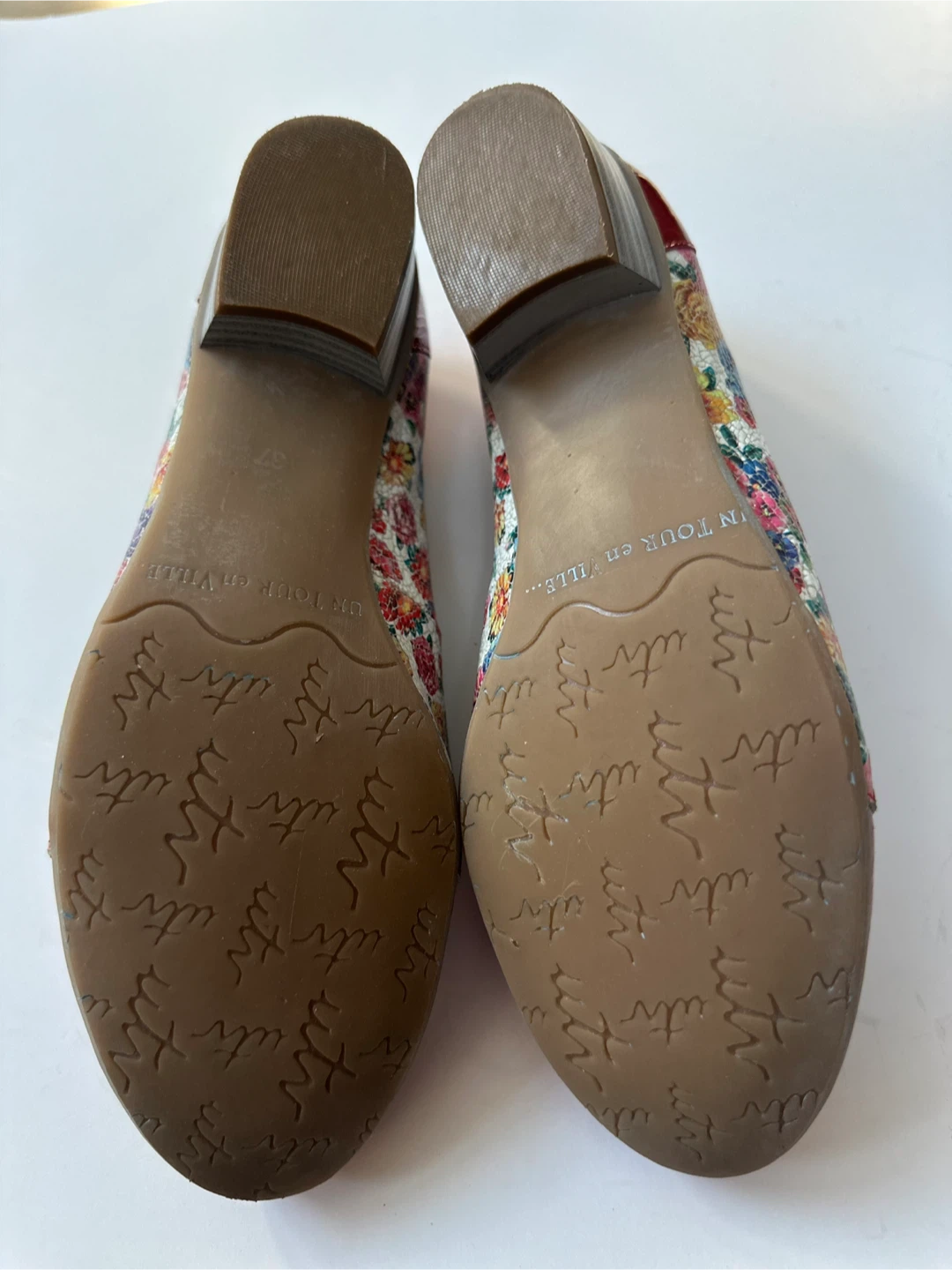 Un Tour en Ville Floral  patent leather Heels Sz. 6/ EU37 - photo 5