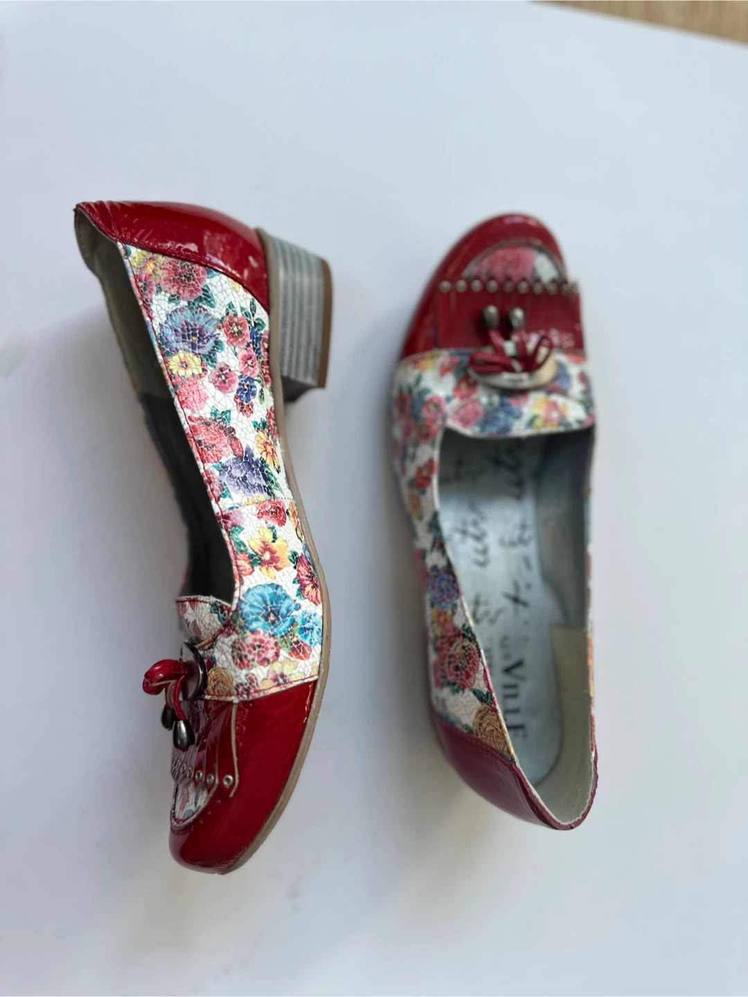 Un Tour en Ville Floral  patent leather Heels Sz. 6/ EU37 - photo 3