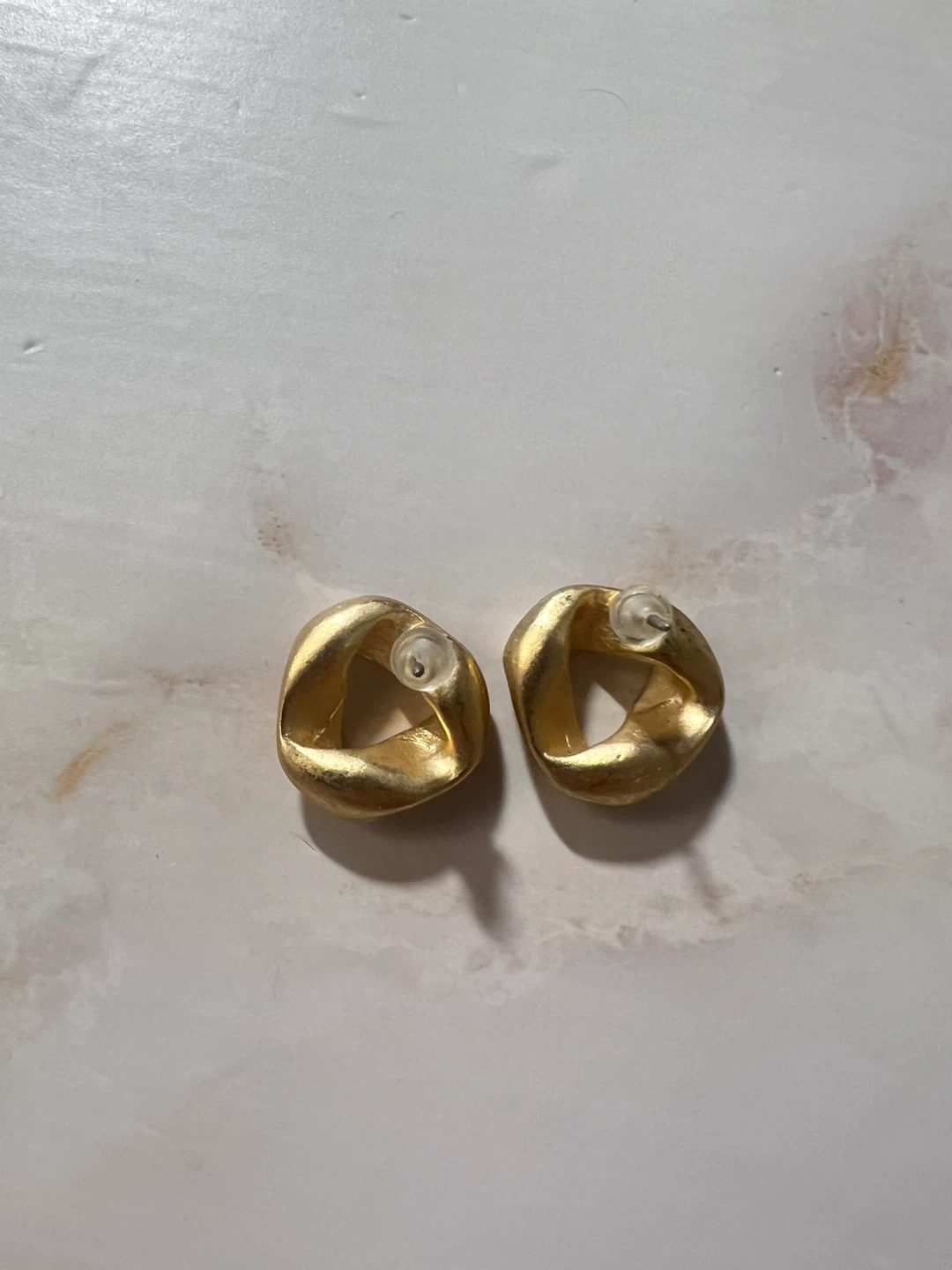 Vintage Gold Tone Earrings - photo 2